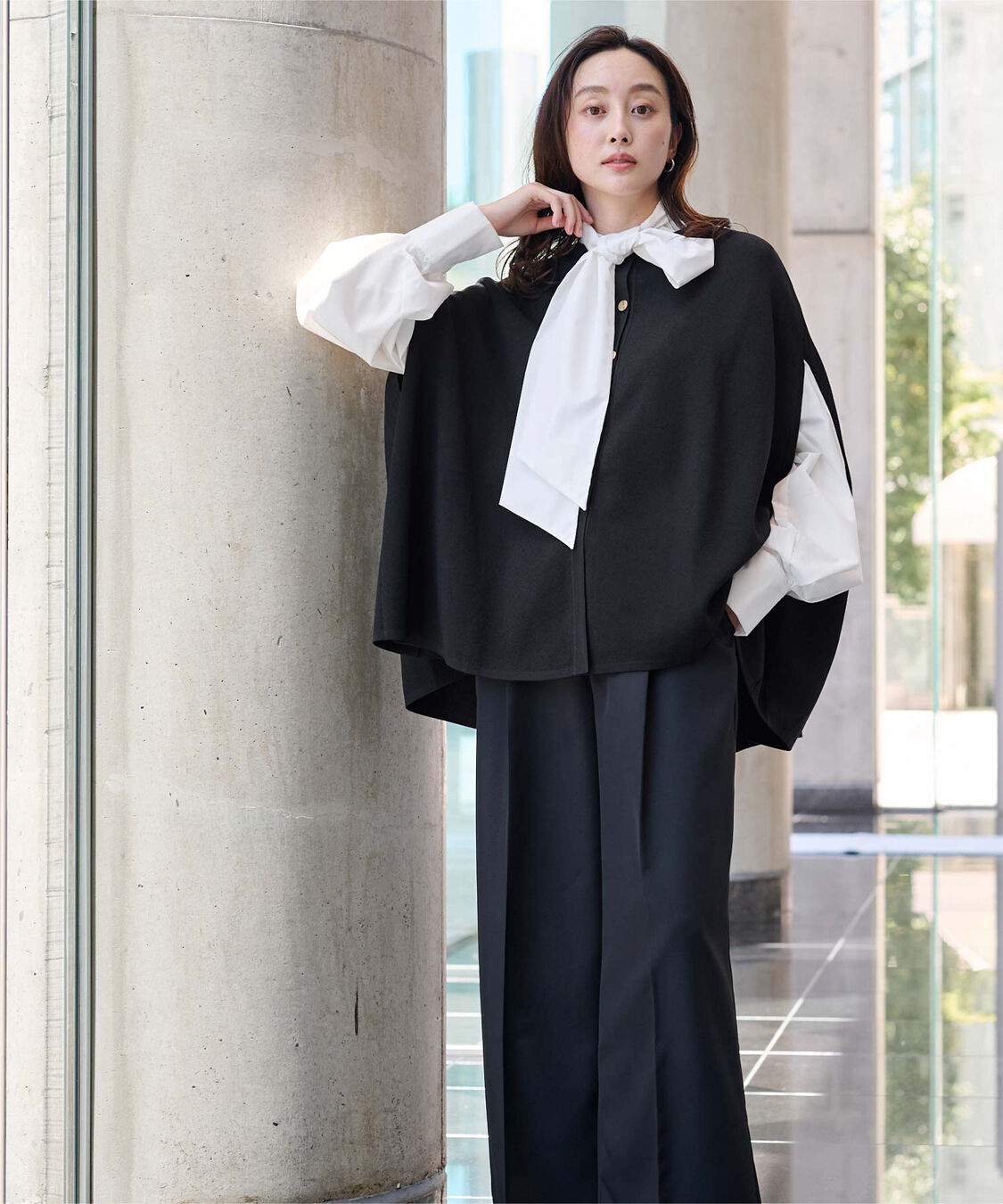 ur's「ゴールド釦ケープニットカーディガン」|カーディガン|