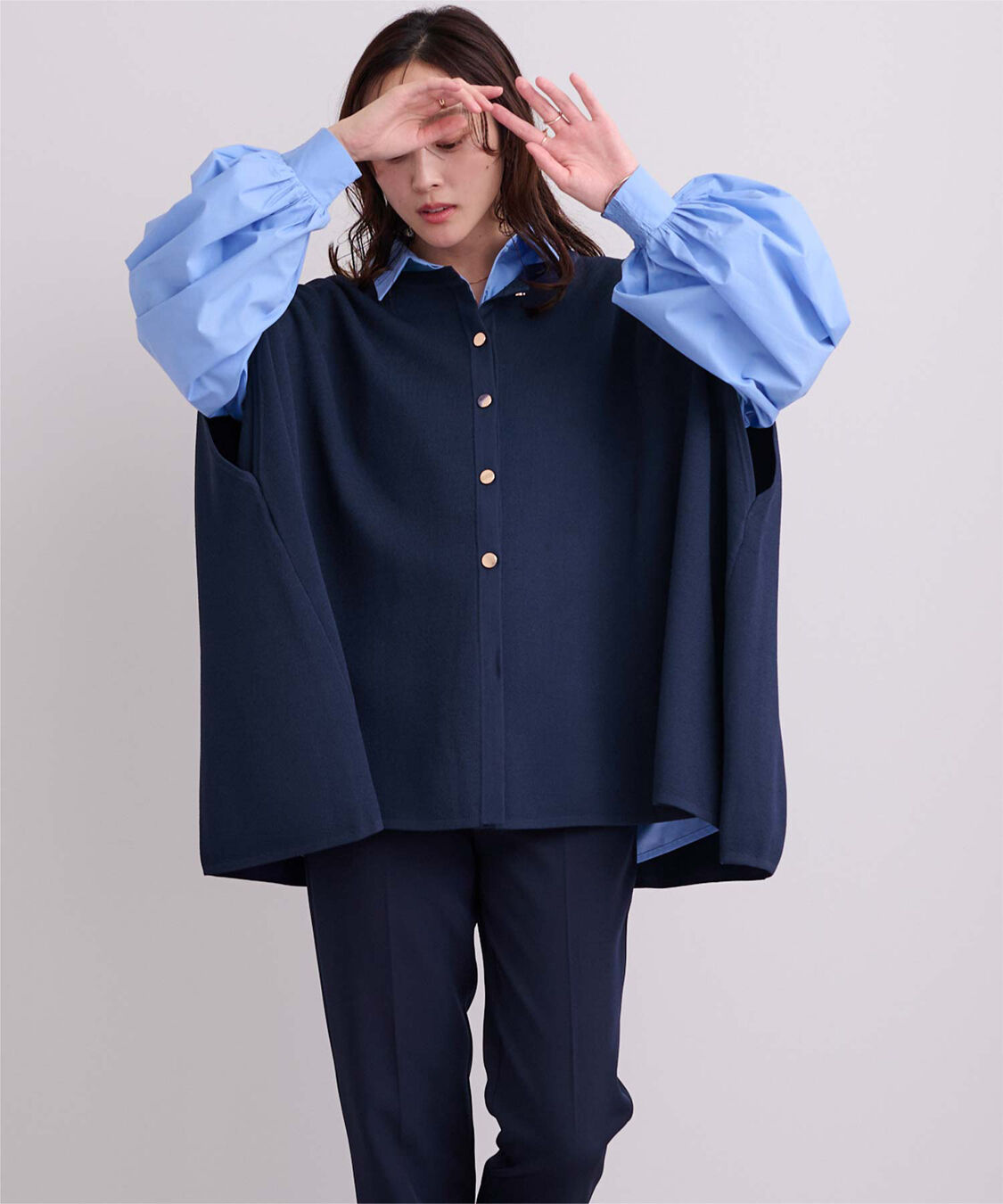 ur's「ゴールド釦ケープニットカーディガン」|カーディガン|