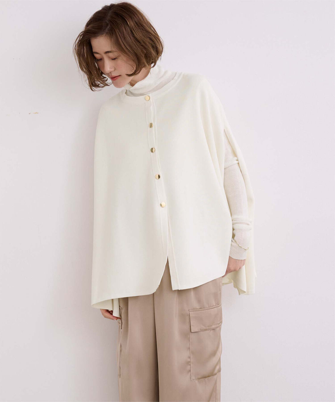 ur's「ゴールド釦ケープニットカーディガン」|カーディガン|