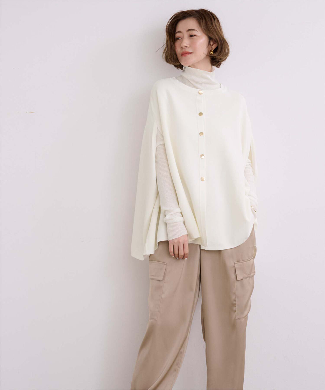 ur's「ゴールド釦ケープニットカーディガン」|カーディガン|