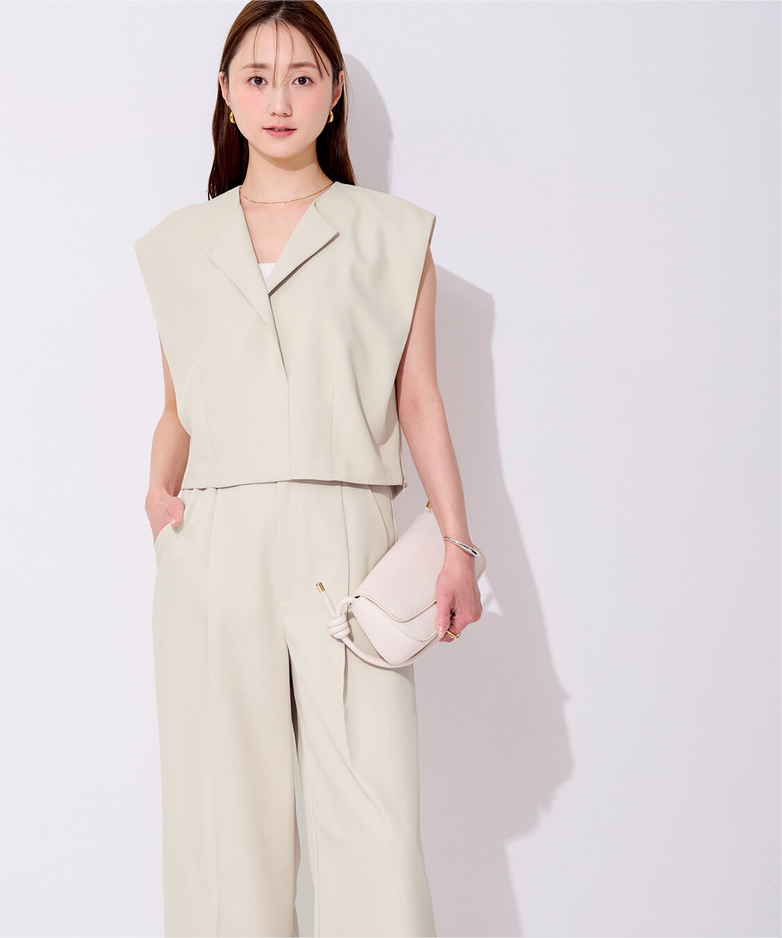 ur's「美シルエットワンタックワイドパンツ」|スラックス|