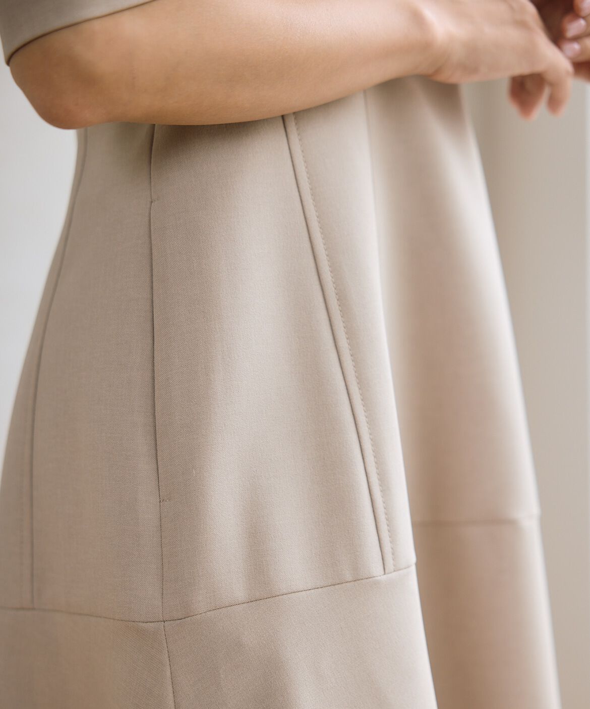 Maglie le cassetto「《M Maglie le cassetto&times;吉田理紗》クチュールシルエットワンピース」|ワンピース|