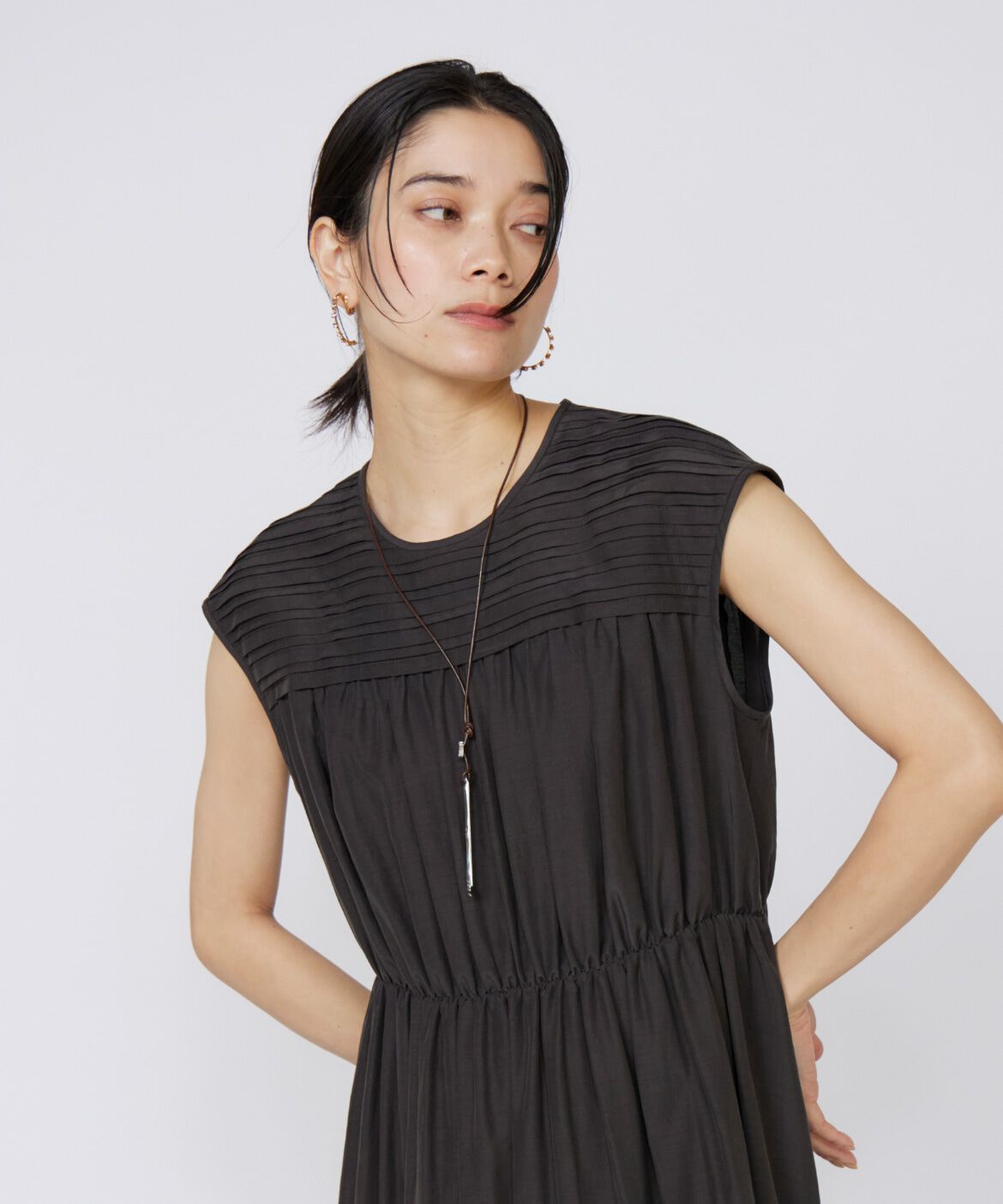 INED「《大きいサイズ》タックワンピース」|ワンピース|