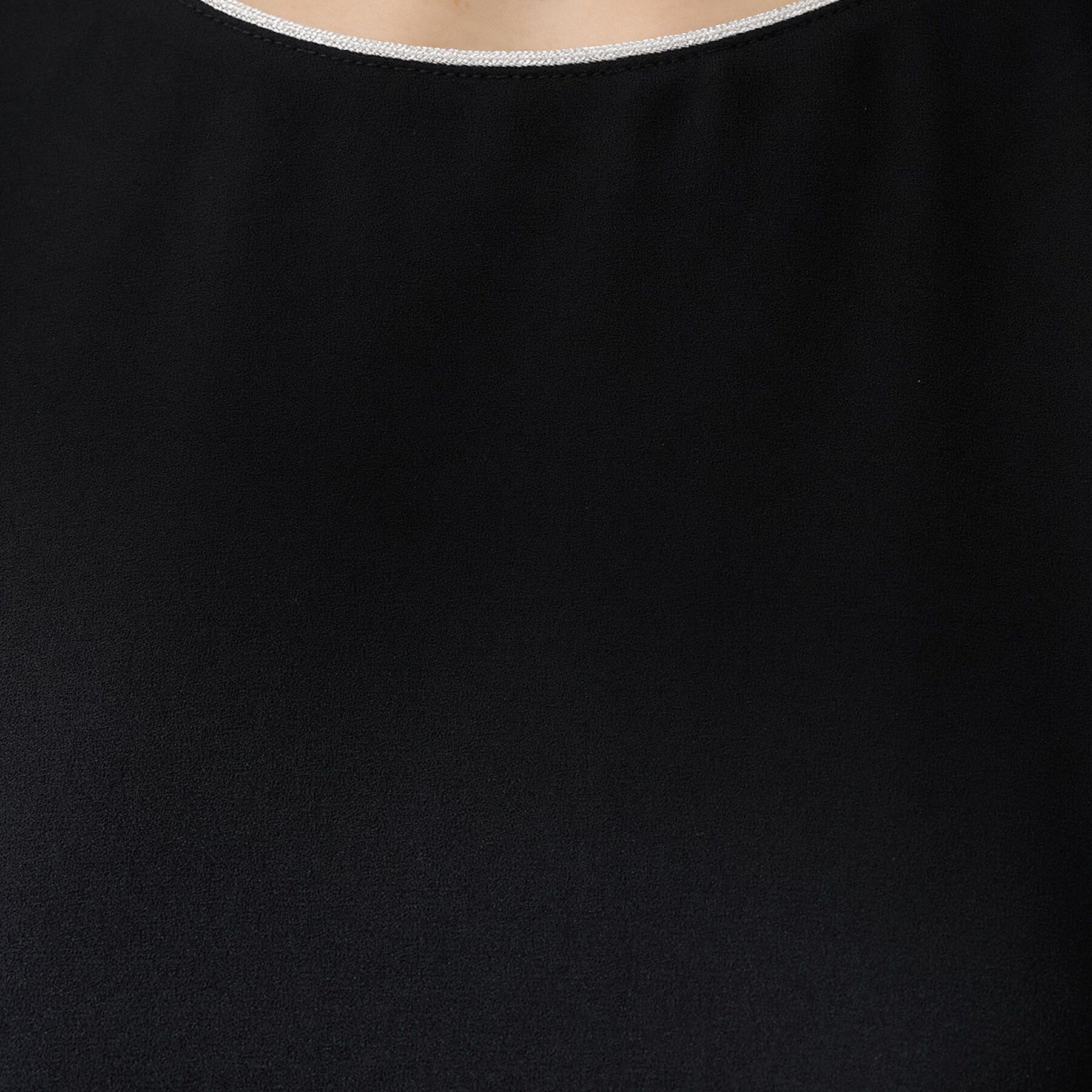 UNTITLED「【洗える/ジャケットインナー】シルキータッチTブラウス」|シャツ・ブラウス|