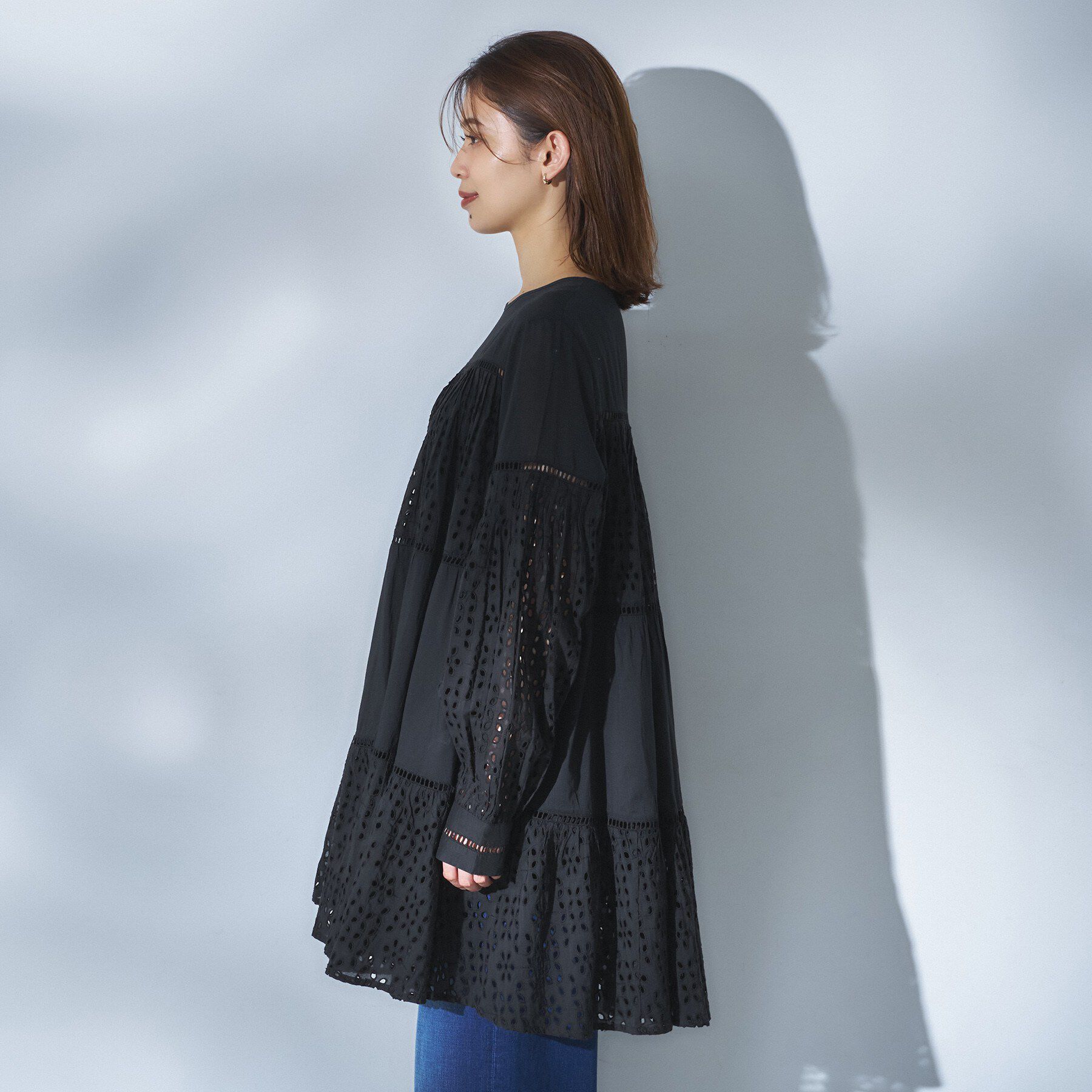 UNTITLED「【Audrey and John Wad】エンブロイダリーチュニックドレス」|シャツ・ブラウス|