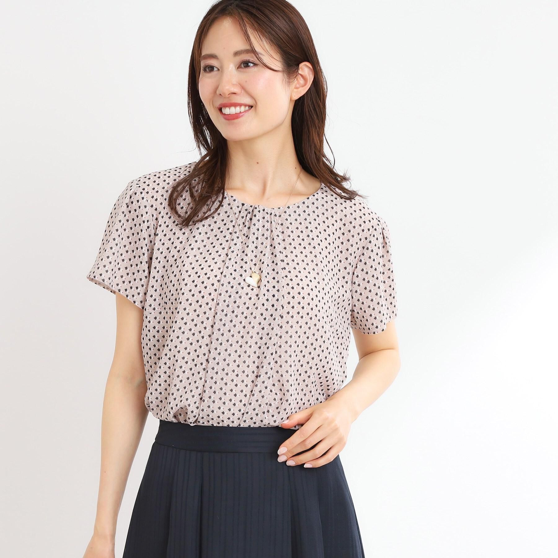 Reflect「【マシンウォッシュ可／セットアップ可】ギャザータックプリントブラウス」|シャツ・ブラウス|