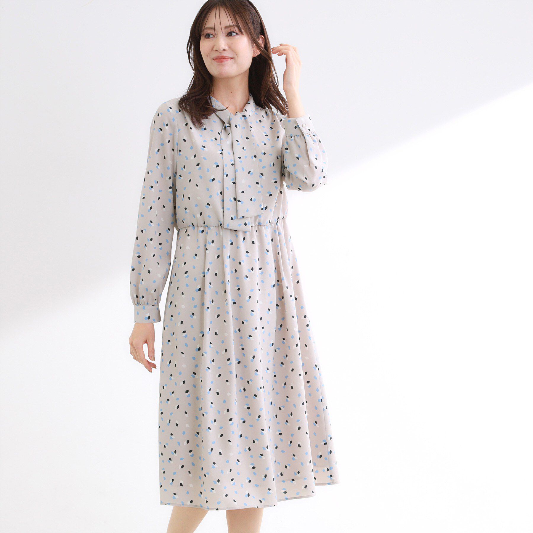 Reflect「【セレモニー／通勤／おでかけに◎】フラワープリントボウタイワンピース」|ワンピース|