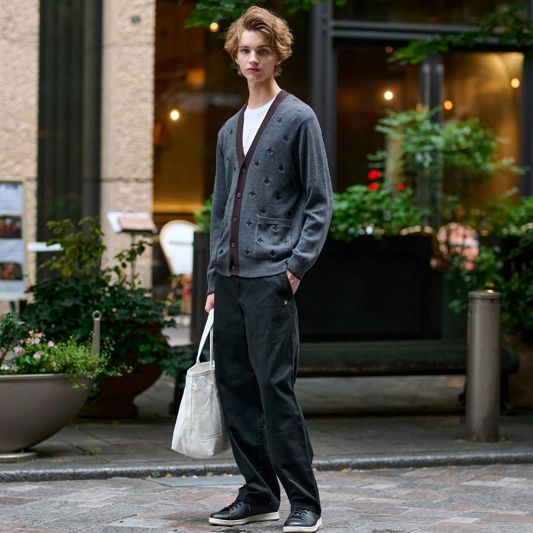 DRESSTERIOR「エンブロイダリー ニットカーディガン」|カーディガン|