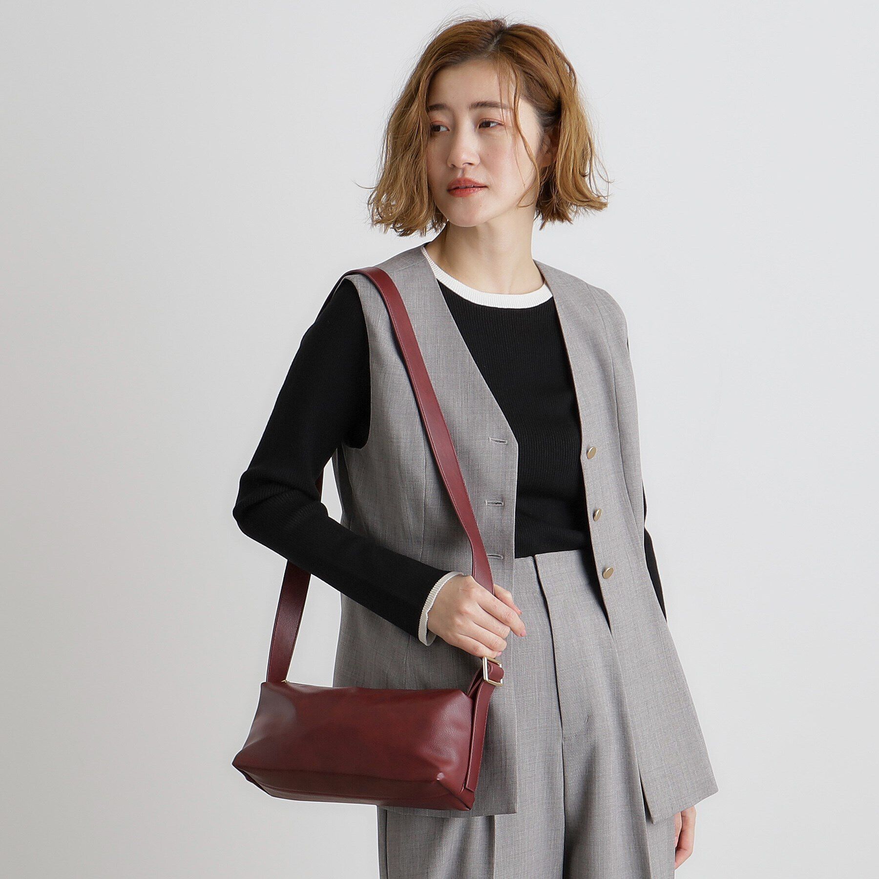 grove「スクエアミニワイドショルダー」|ショルダー・メッセンジャー|