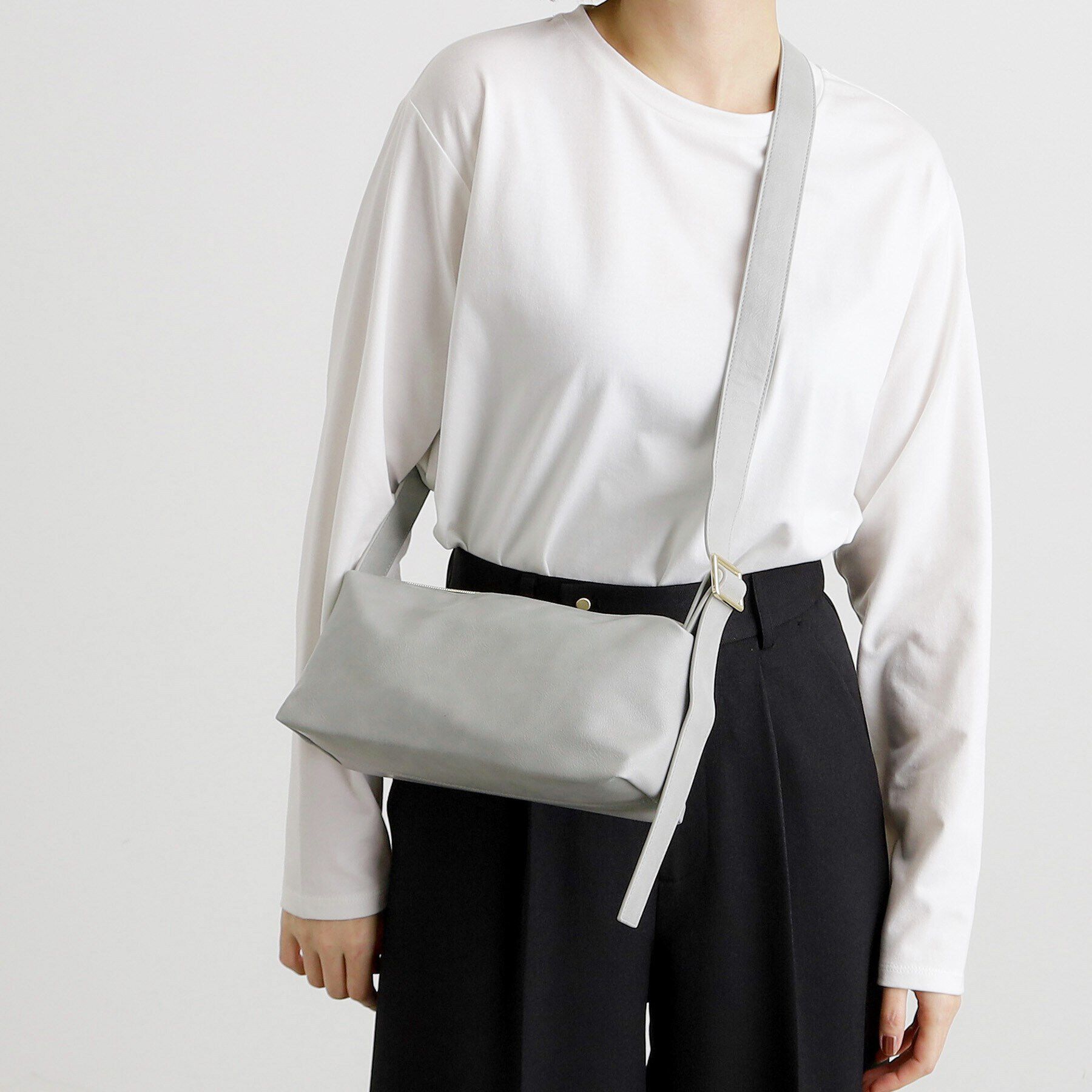 grove「スクエアミニワイドショルダー」|ショルダー・メッセンジャー|サックスブルー(09