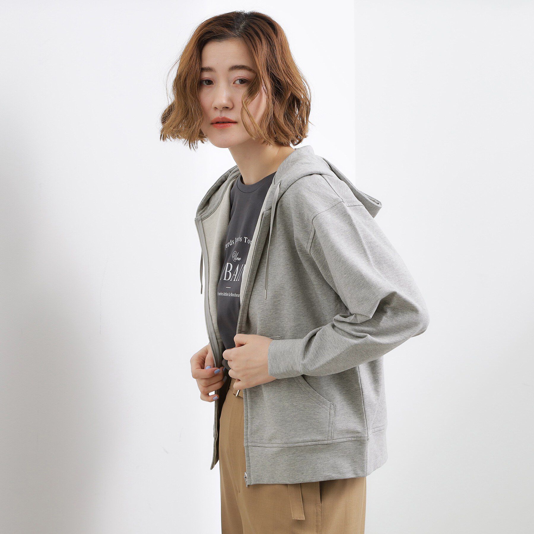 grove「軽やかに羽織れてシーズンレスに活躍！　大人のジップパーカー」|パーカー|