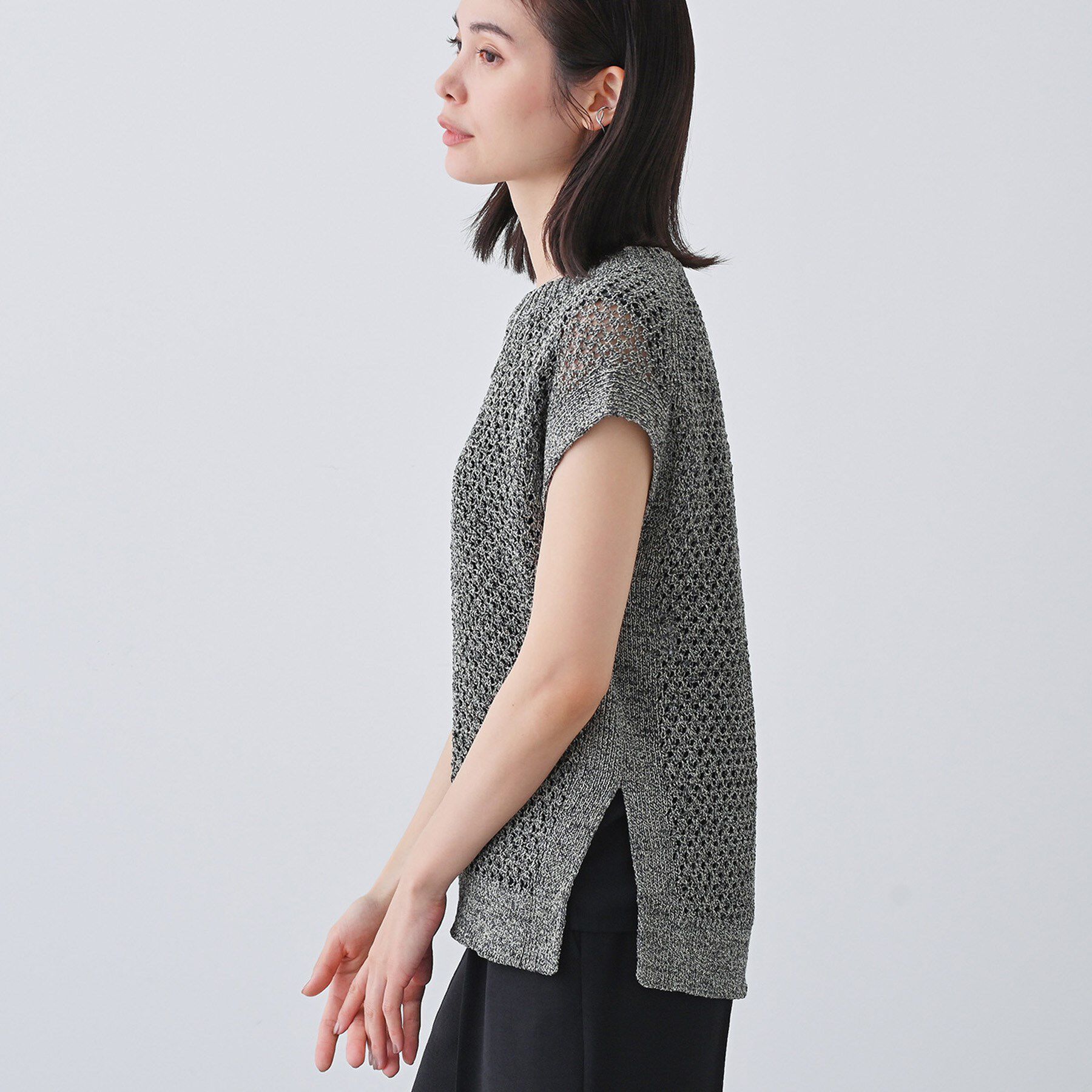 INDIVI「【ファンシー素材】透かし柄ニットベスト」|ベスト・ジレ|