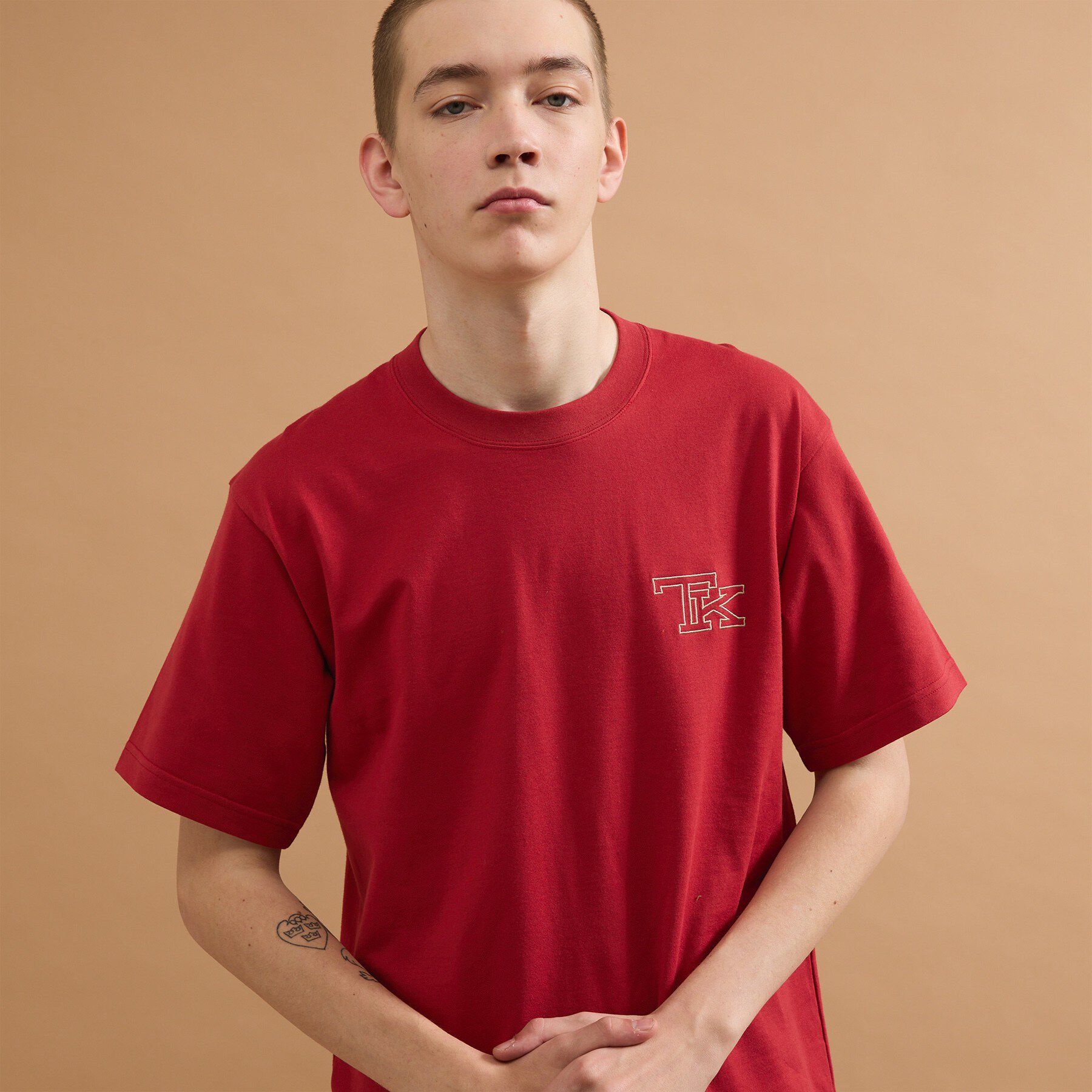 40CARATS&525「【Sサイズ～】TKワンポイント刺繍半袖Tシャツ」|Tシャツ・カットソー|