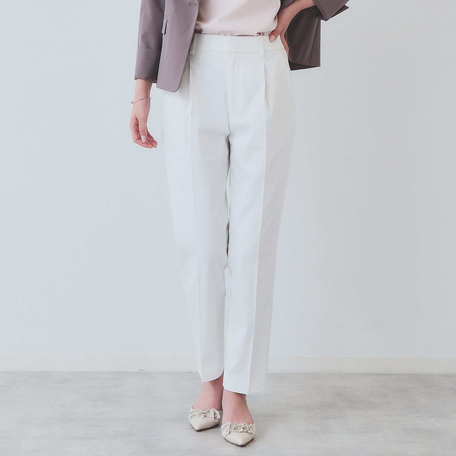 index「《6色展開/XS-LLサイズ》コンパクトストレッチテーパードパンツ【洗濯機洗い可/吸水速乾/透け防止」|その他|