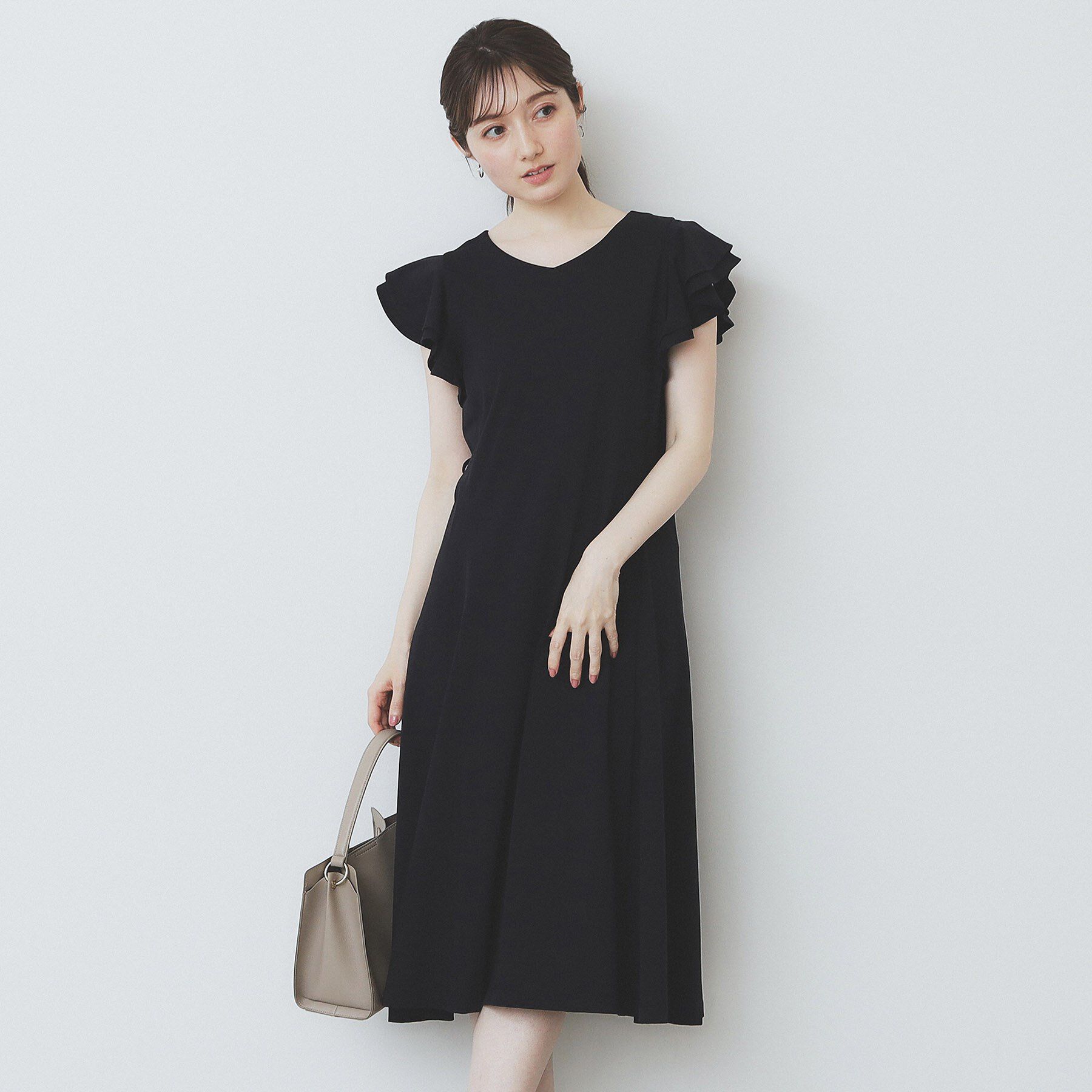 index「《5色展開/S-LLサイズ》シルケットVネックフレアワンピース【接触冷感/UVケア/洗濯機洗い可】」|ワンピース|