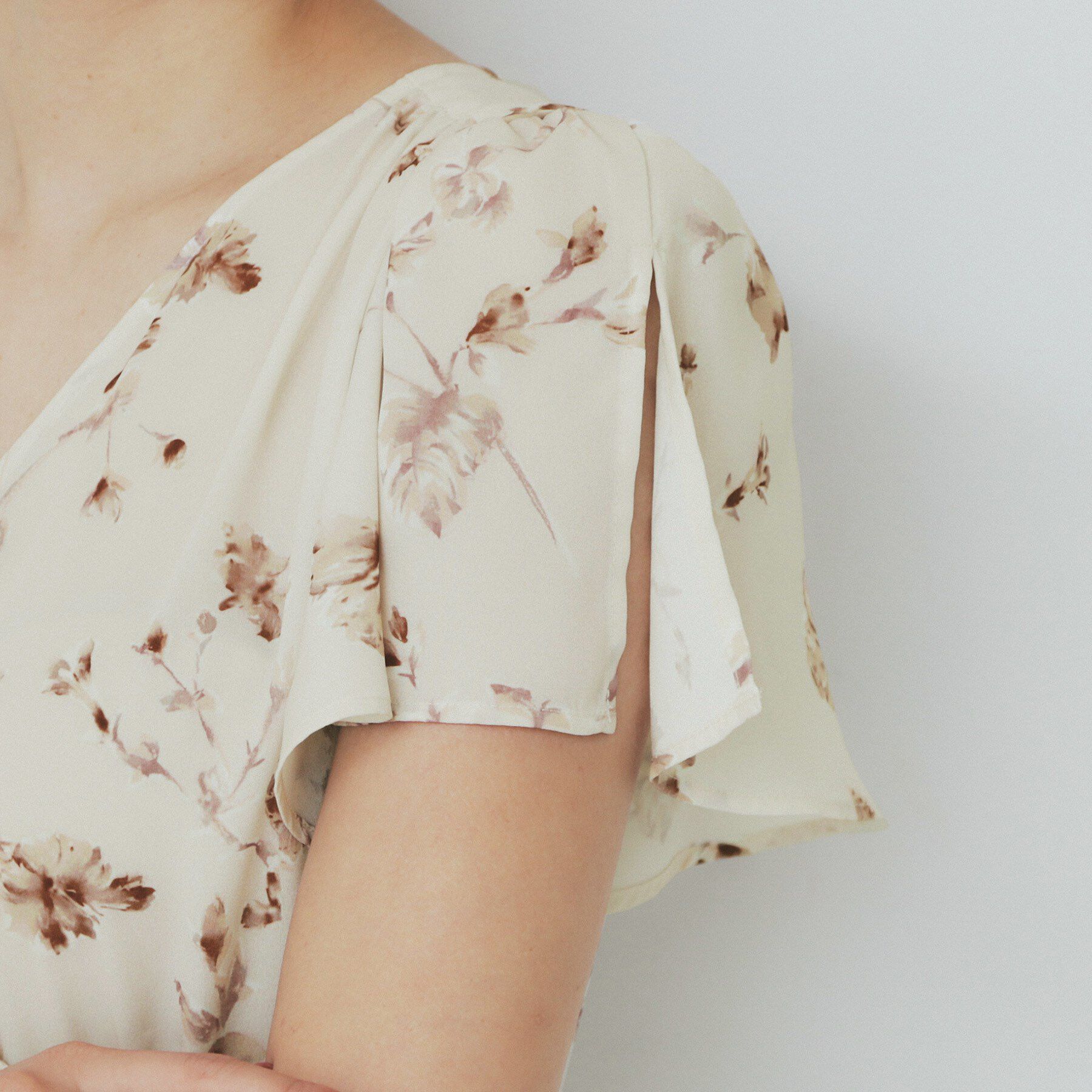 index「カシュクールフラワーワンピース【洗濯機洗い可】」|ワンピース|