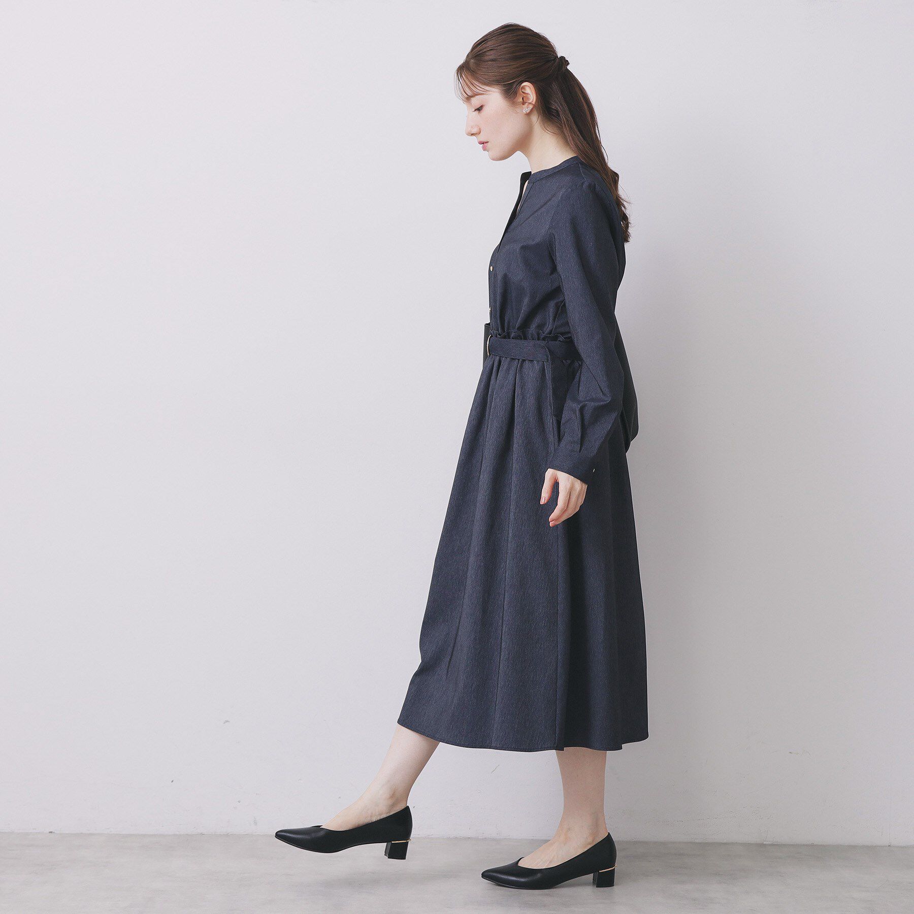 index「シャンブレーツイルドッキングフレアワンピース【洗濯機OK/イージーアイロン】」|ワンピース|