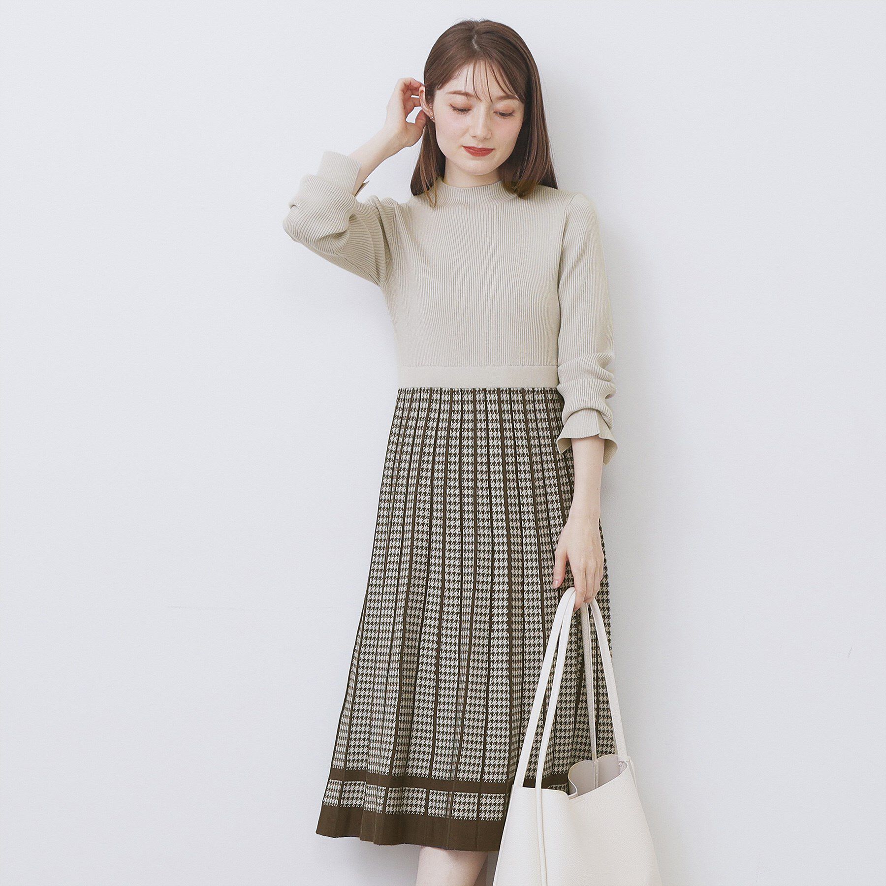 index「千鳥チェックバイカラーニットワンピース【洗濯機OK/抗ピル】」|ワンピース|