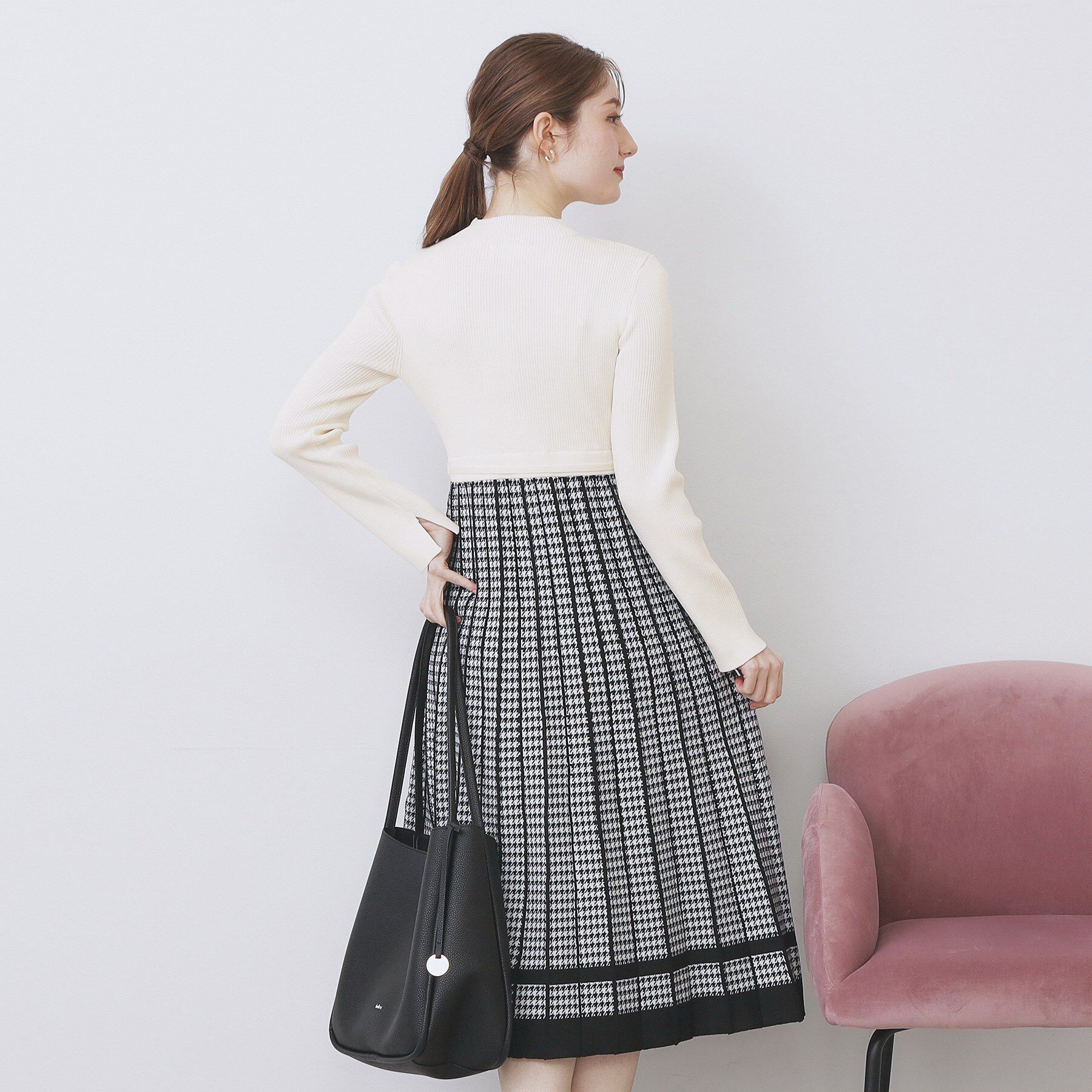 index「千鳥チェックバイカラーニットワンピース【洗濯機OK/抗ピル】」|ワンピース|