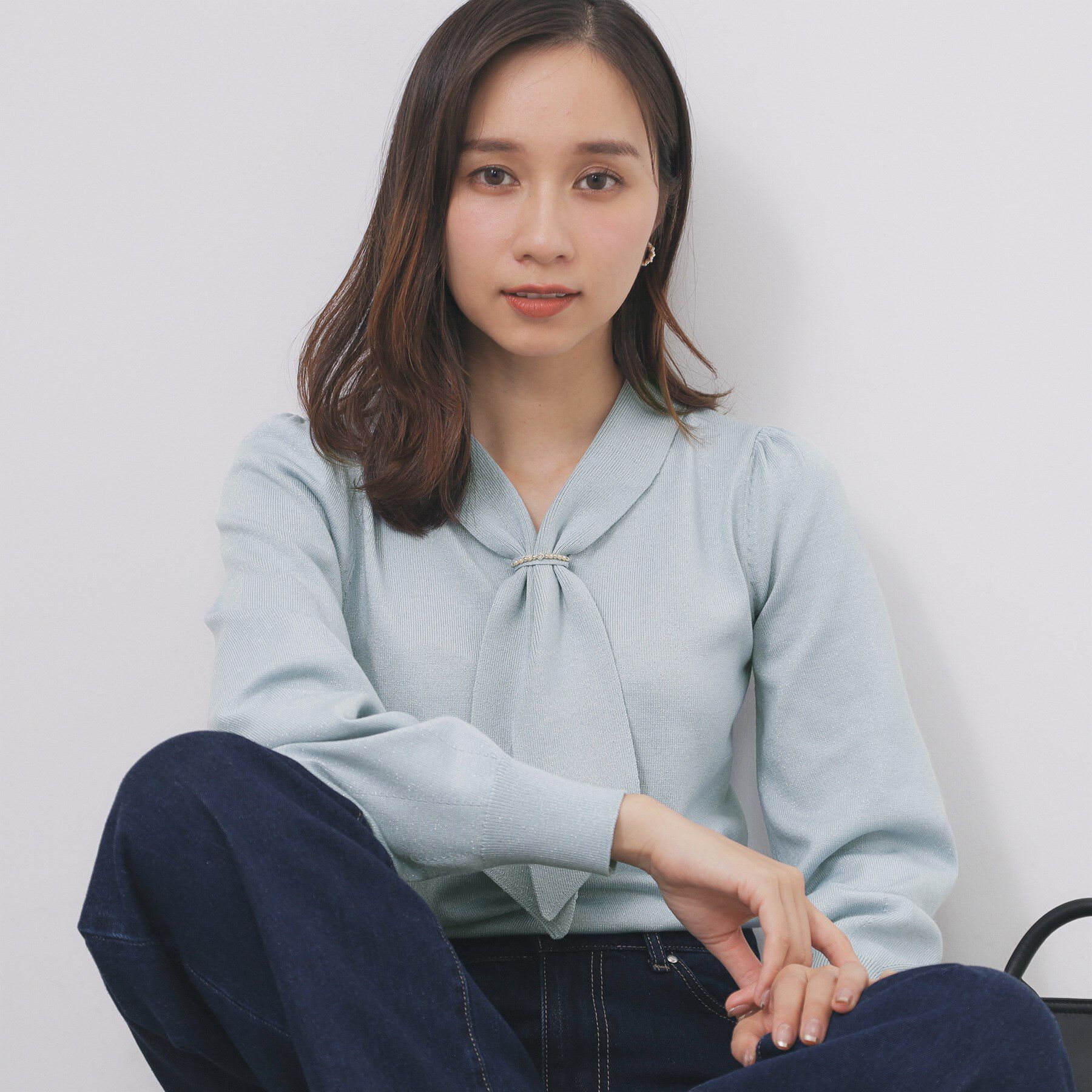 index「ゴールドパーツ付きボウタイニット【洗濯機OK】《10col/XS～LL》」|ニット・セーター|サックスブルー(89