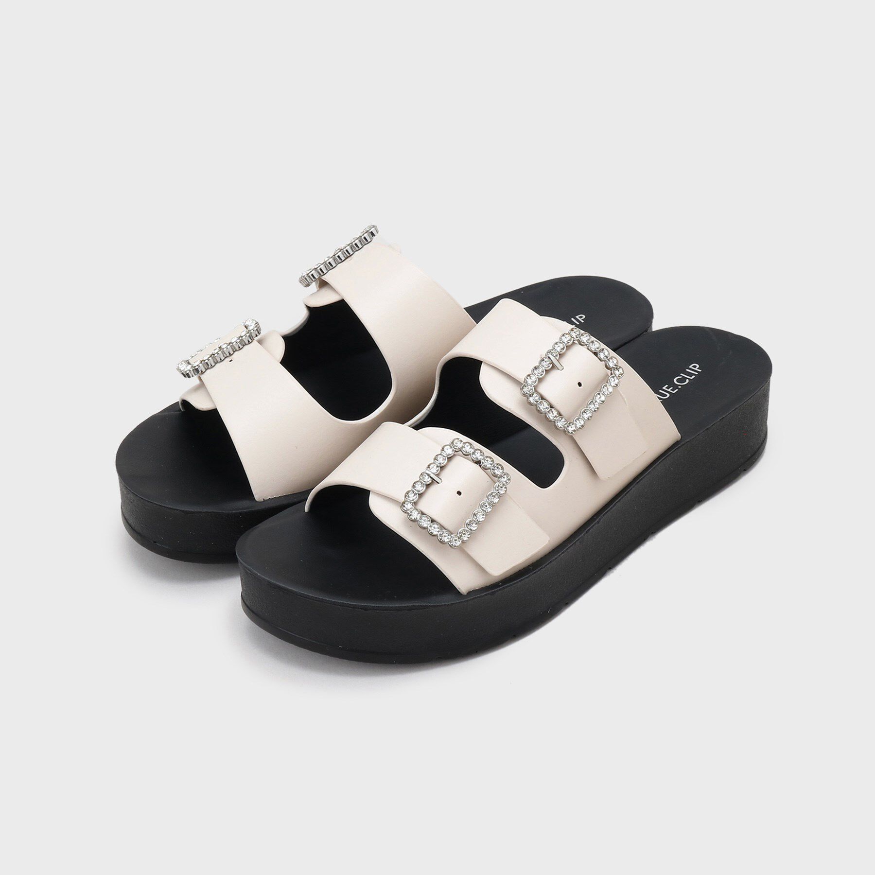 OPAQUE.CLIP「ビジューバックルダブルベルトサンダル」|サンダル|