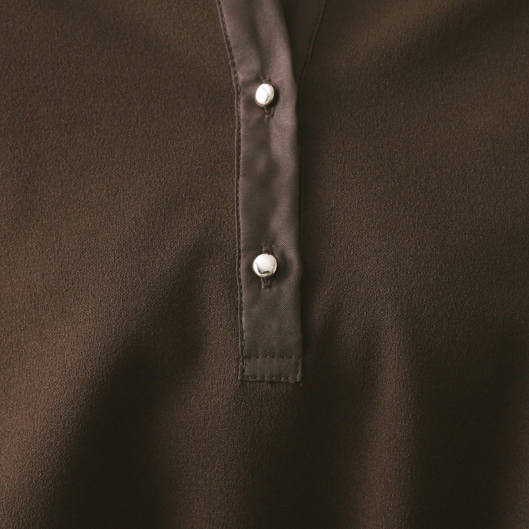 OPAQUE.CLIP「サテン使いヘンリーネックトップス【洗濯機OK】」|Tシャツ・カットソー|