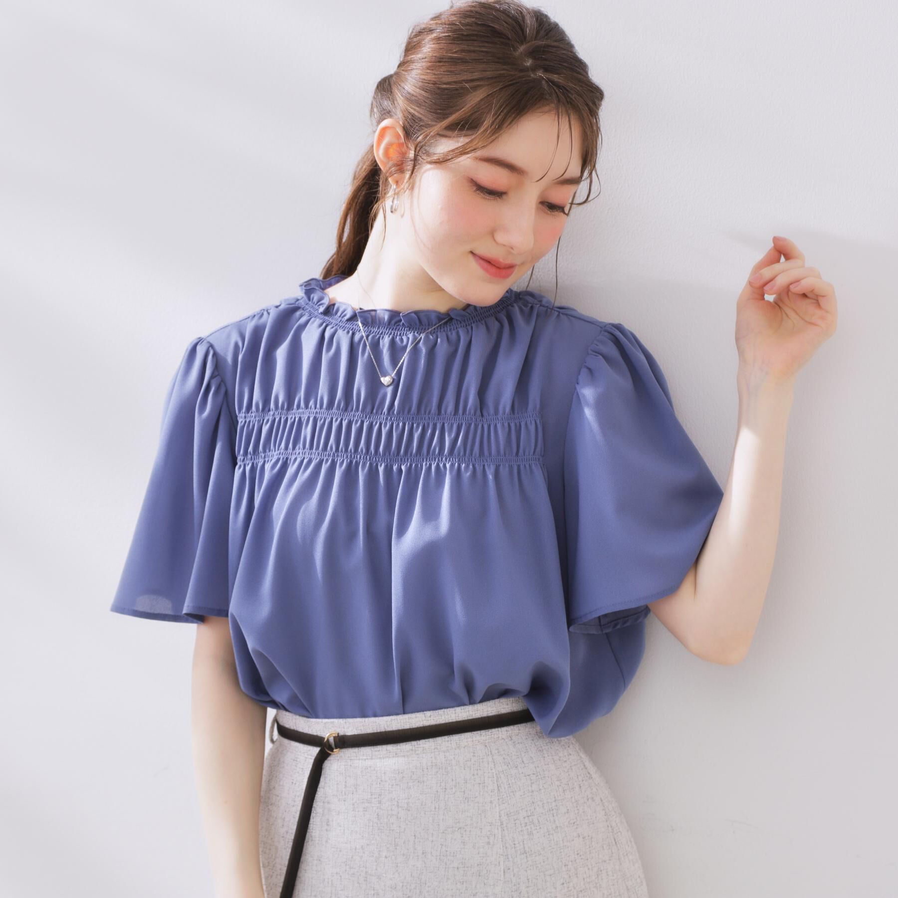 Couture broach「【二の腕カバー・通勤】シャーリングシアーブラウス」|シャツ・ブラウス|