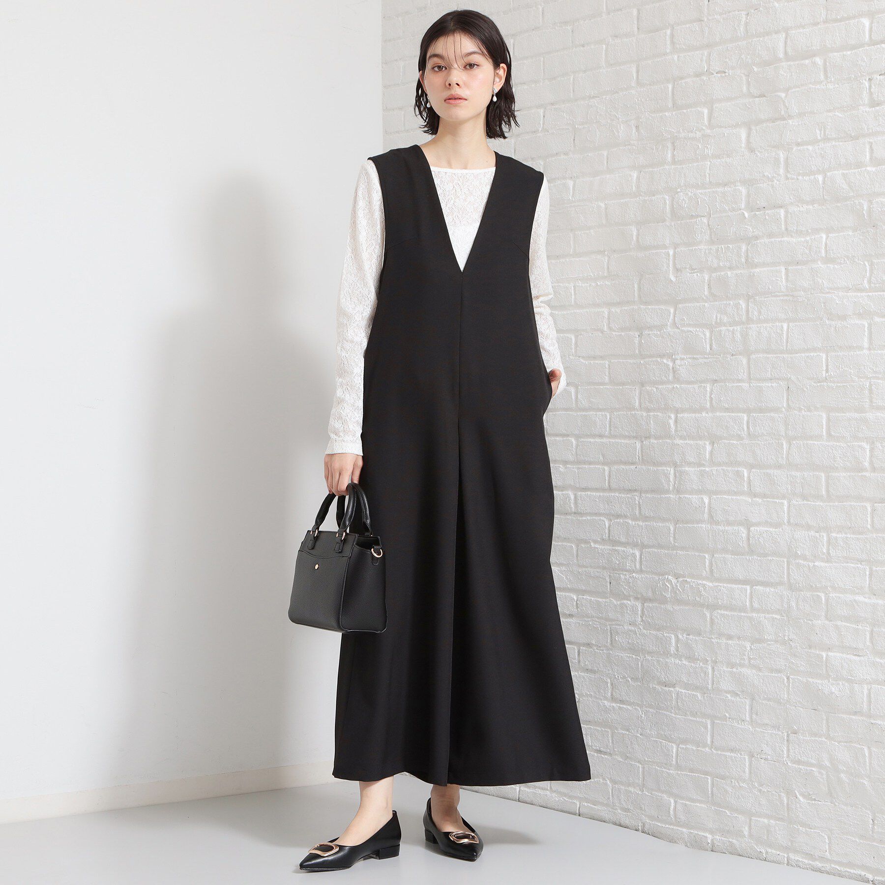 THE SHOP TK「【きれいめにもカジュアルにも】Vネックオールインワン」|オールインワン|ブラック(019)