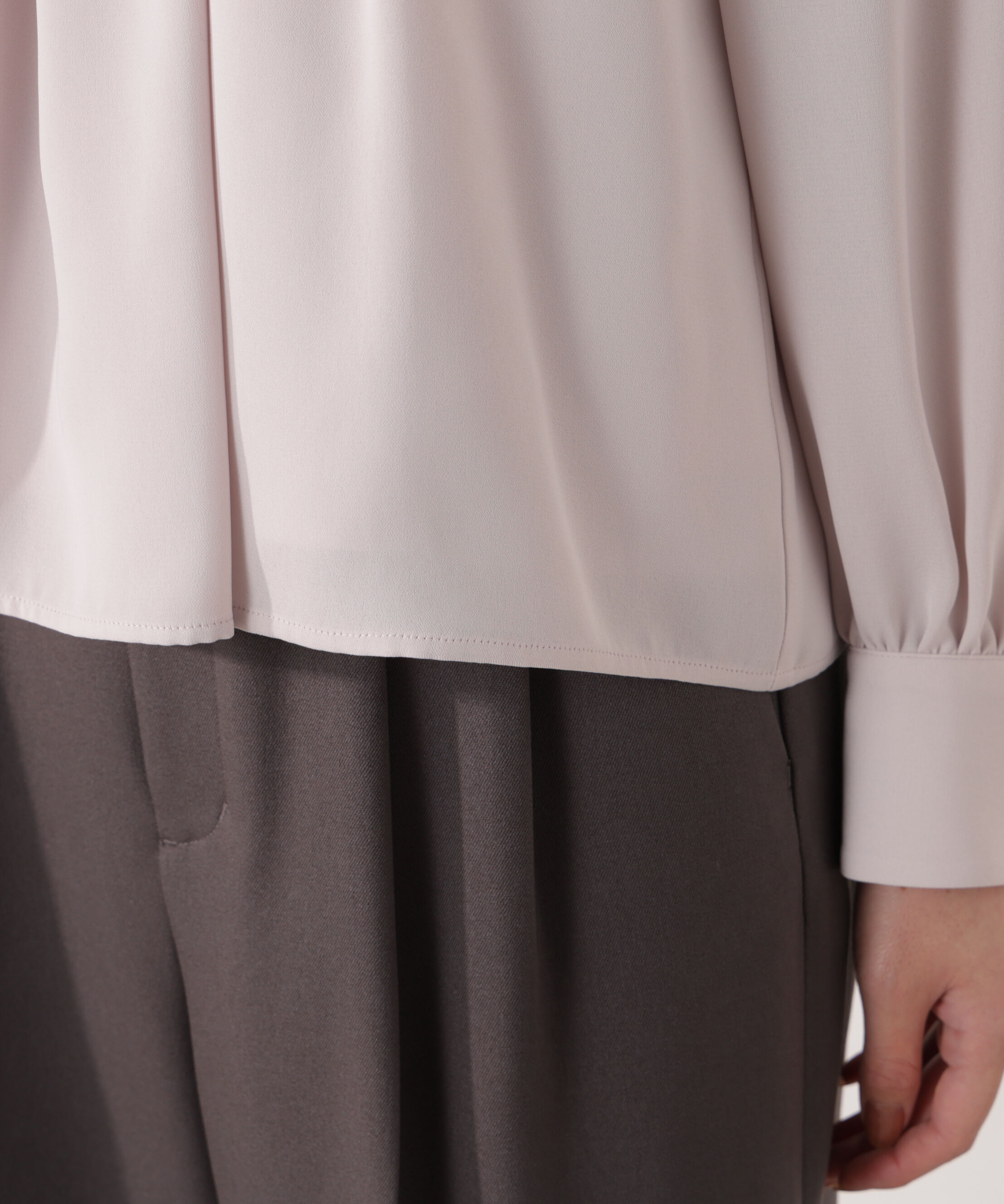 PROPORTION BODY DRESSING「パール付きベーシックブラウス 26SS」|シャツ・ブラウス|