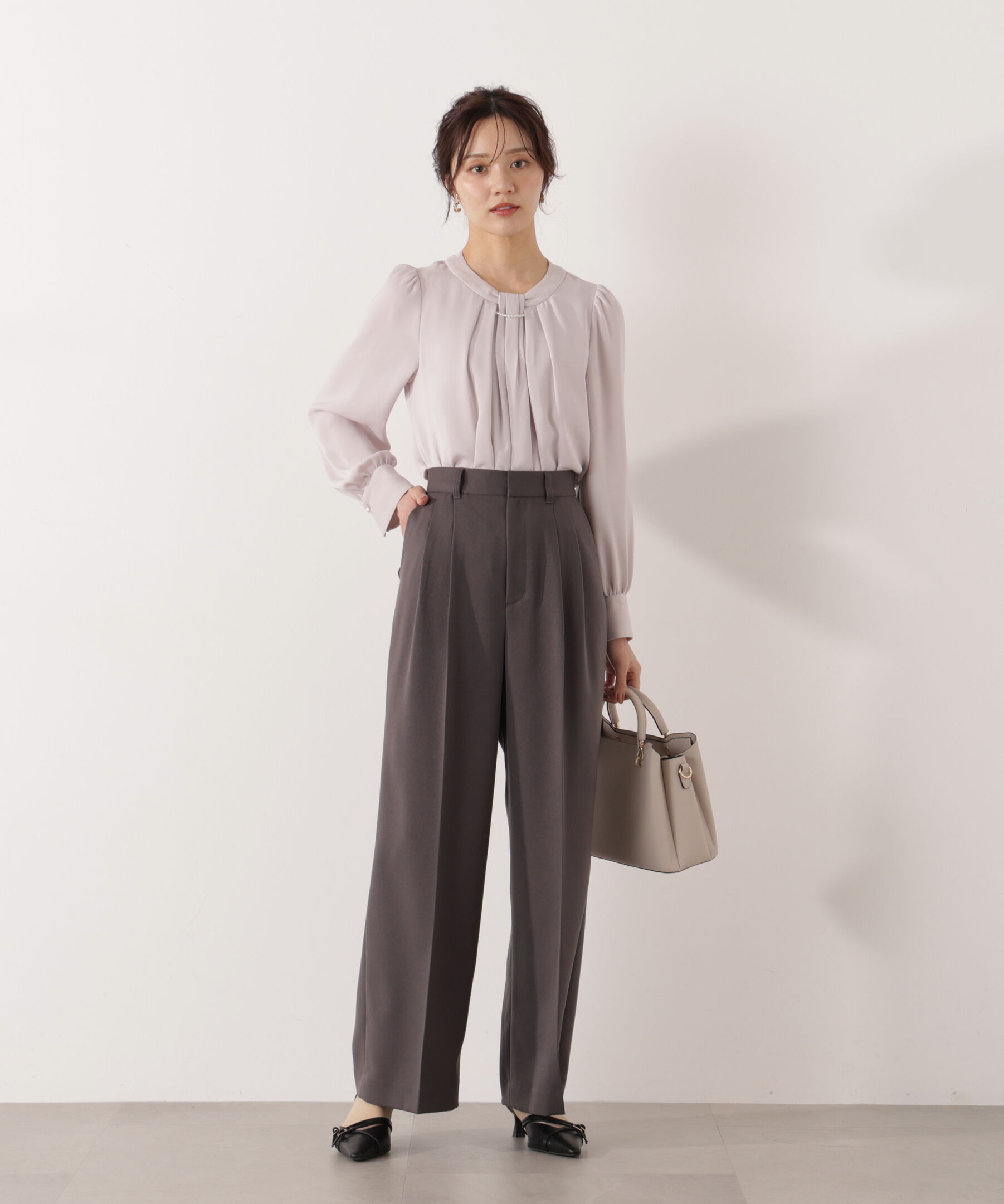 PROPORTION BODY DRESSING「パール付きベーシックブラウス 26SS」|シャツ・ブラウス|