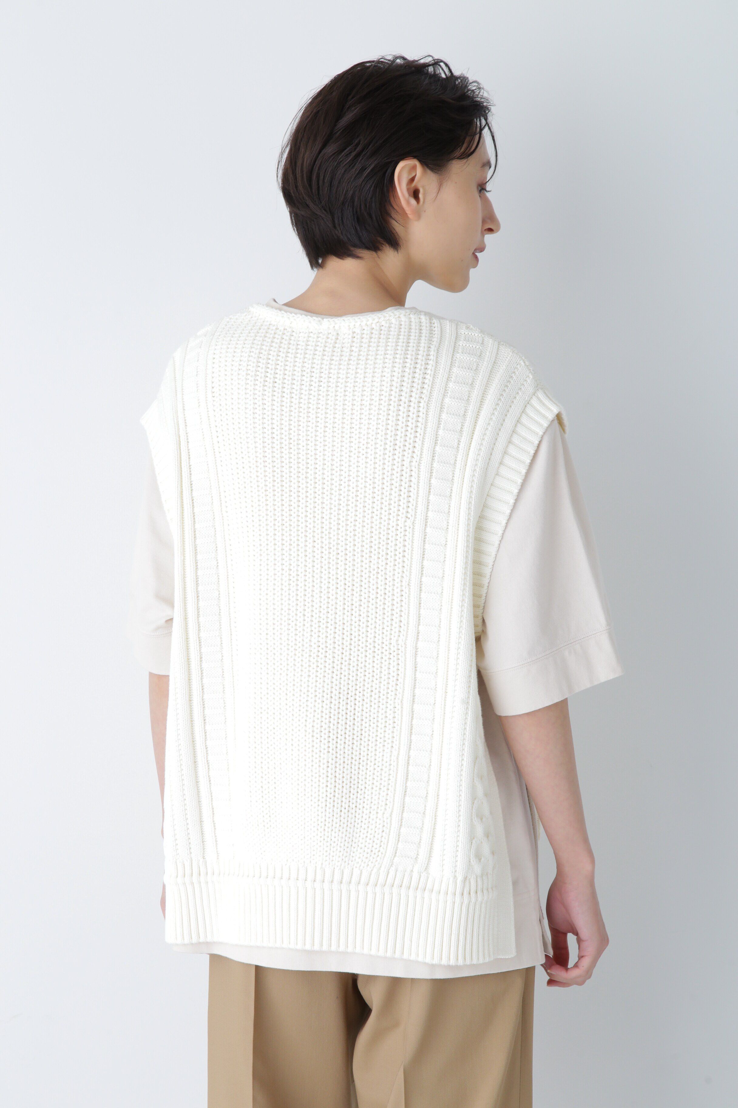  「◆ケーブル編みニットベスト」|ニット・セーター|