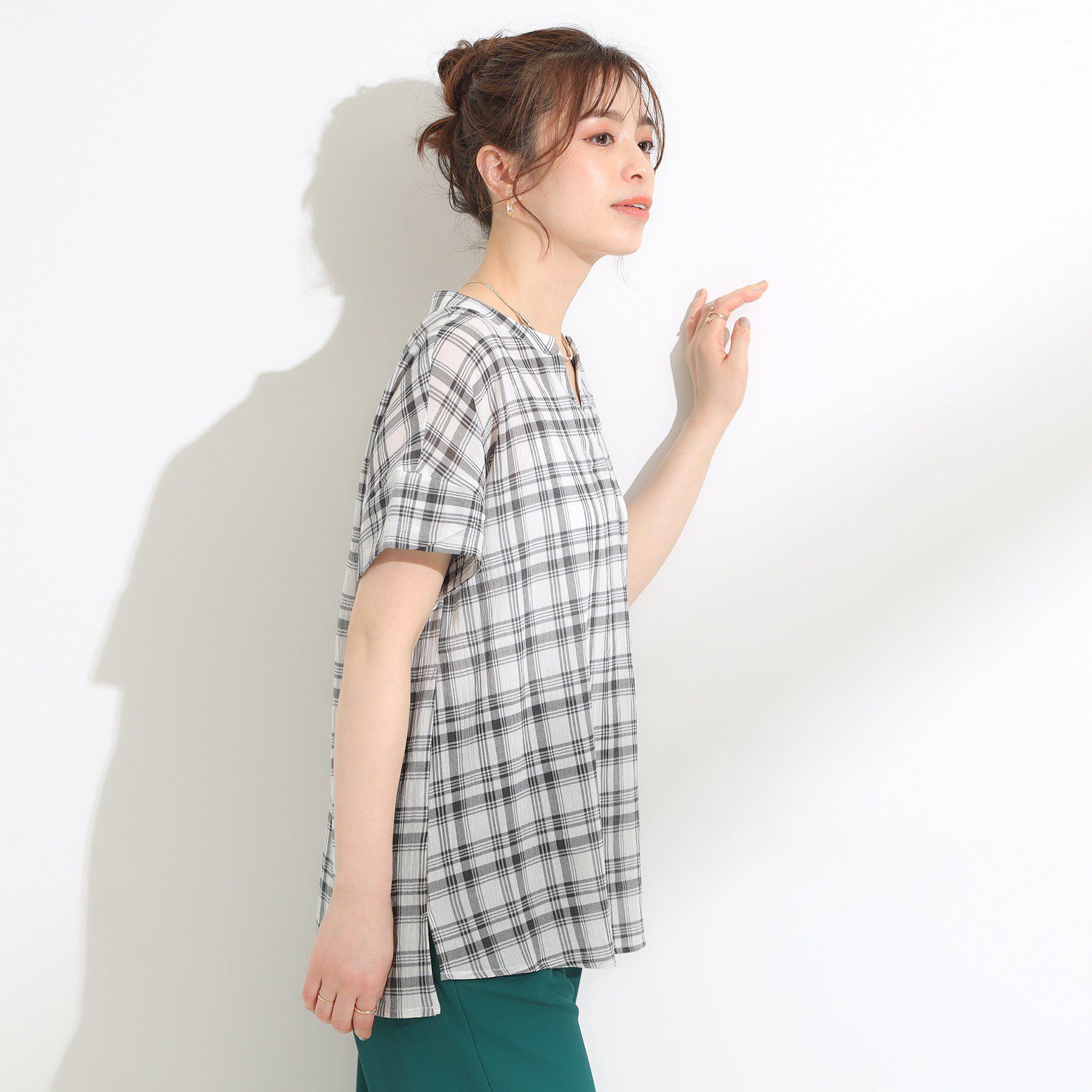 SHOO･LA･RUE「【S-LL】きれいに体型カバー さらシャリコットン スキッパーシャツ」|シャツ・ブラウス|