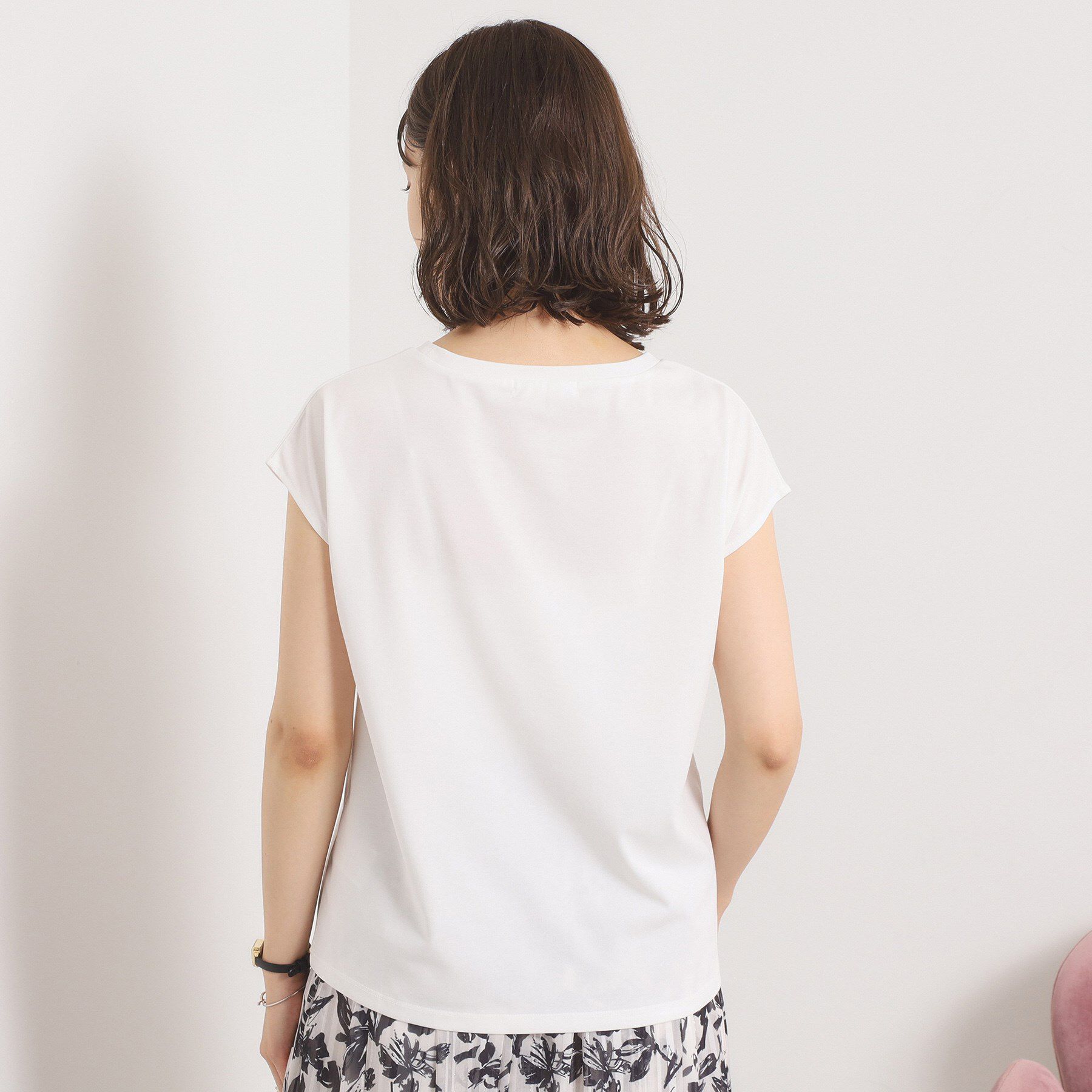 ITS&rsquo;DEMO「【接触冷感／洗濯機OK】刺繍&times;パール調ロゴフレンチT」|Tシャツ・カットソー|