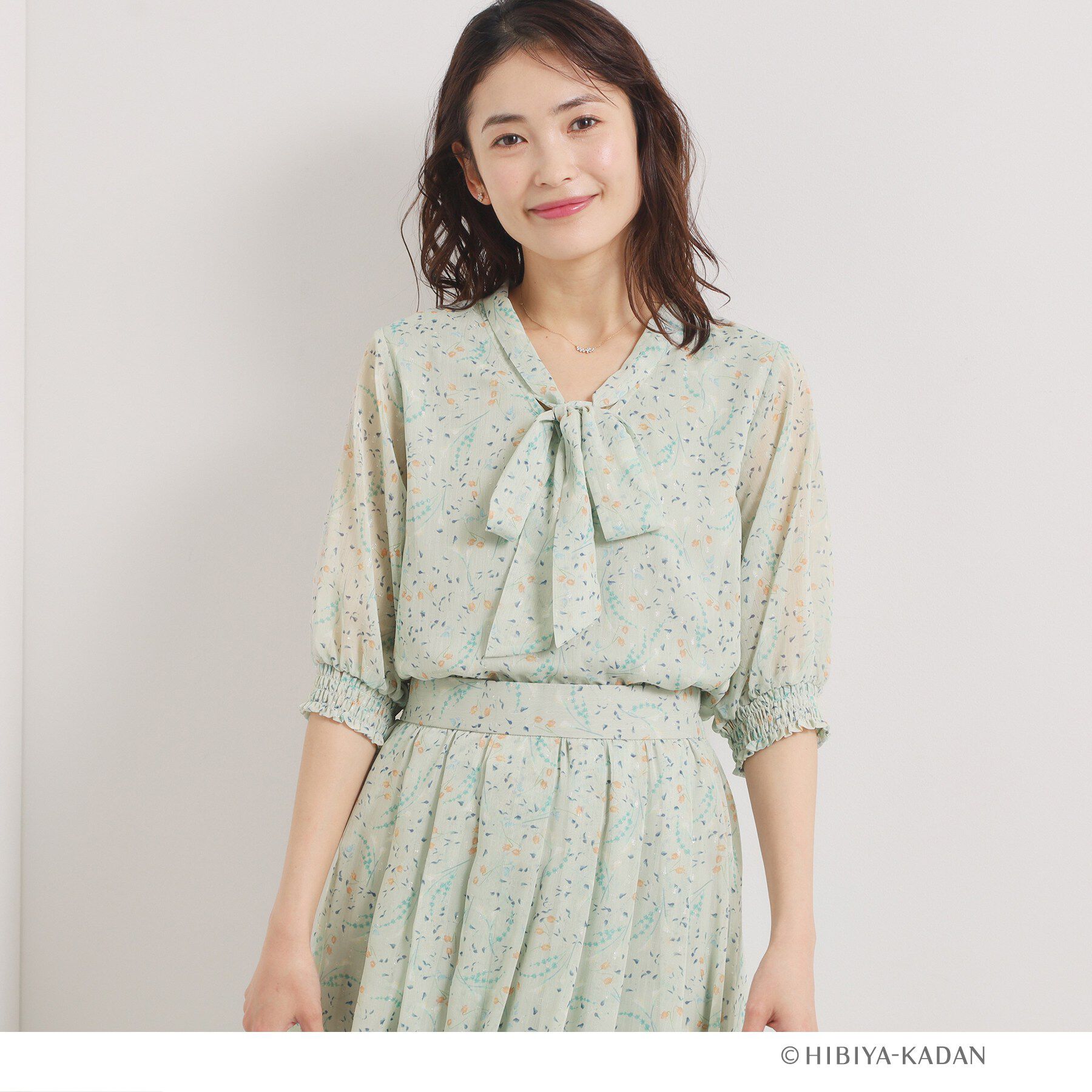 ITS&rsquo;DEMO「【ITS&rsquo;DEMO &times; HIBIYA－KADAN】ドビーリボンブラウス」|シャツ・ブラウス|