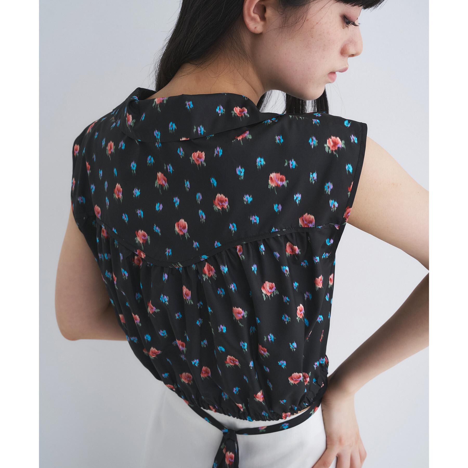 CODE A「flower Vneck pullover」|シャツ・ブラウス|ブラック(119)