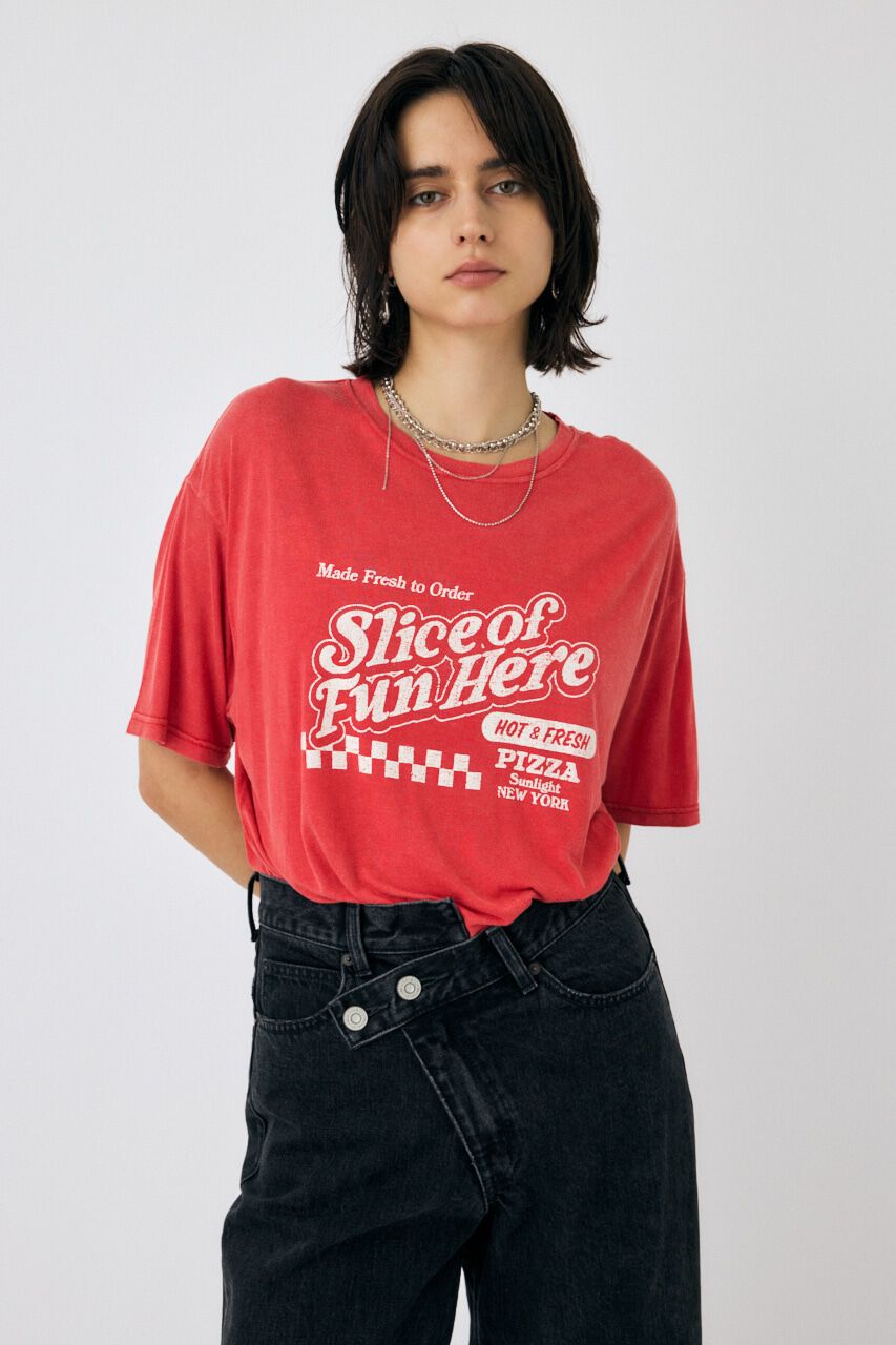 MOUSSY「PIZZA STORE Tシャツ」|Tシャツ・カットソー|RED