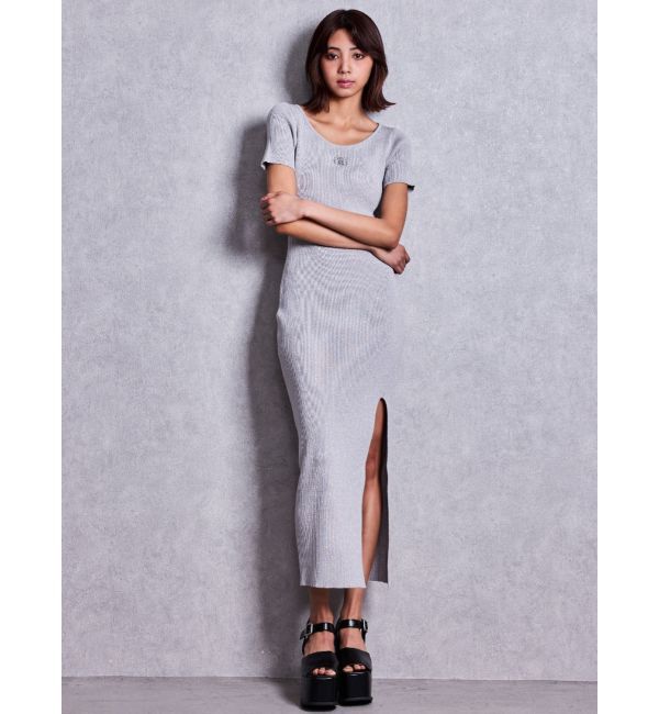 GYDA「Symmetry GYDA プレートハーフスリーブロングニットワンピース」|ワンピース|シルバー