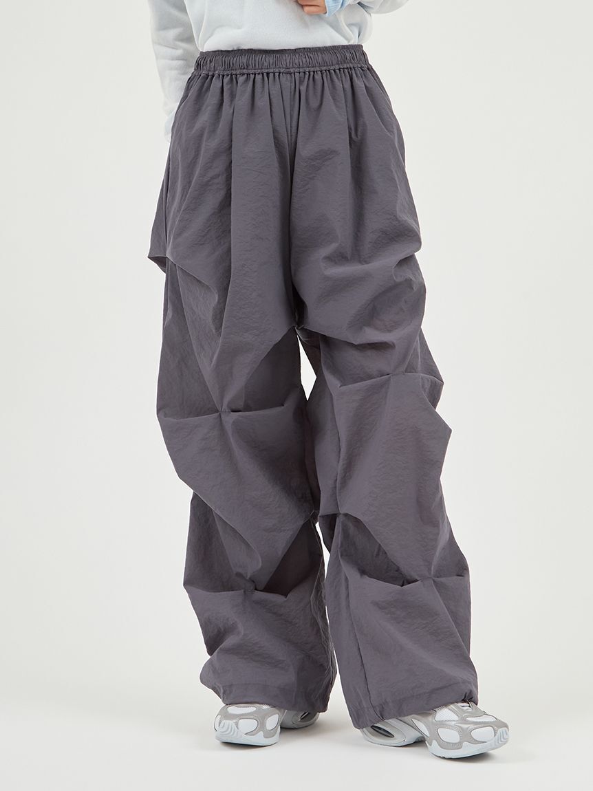 emmi atelier「ランダムタックナイロンワークパンツ」|チノ|