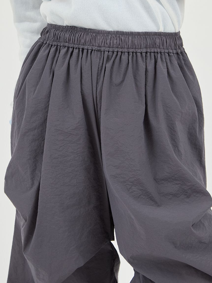 emmi atelier「ランダムタックナイロンワークパンツ」|チノ|