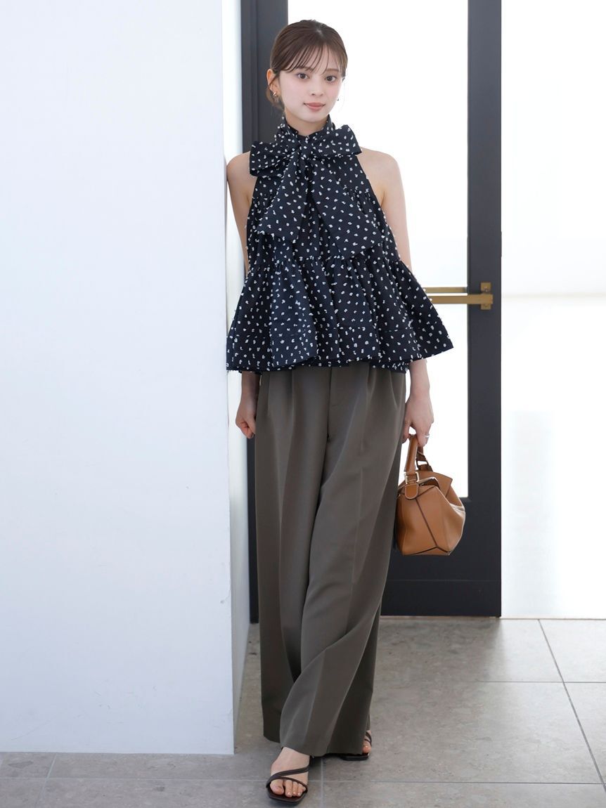 SNIDEL「シンプルタックパンツ」|チノ|