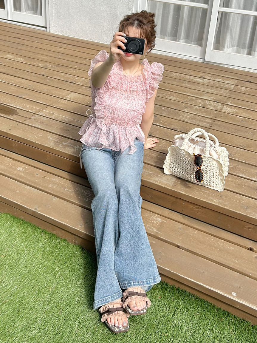 LILY BROWN「【WEB限定カラー】シャーリングレイヤーフリルトップス」|Tシャツ・カットソー|