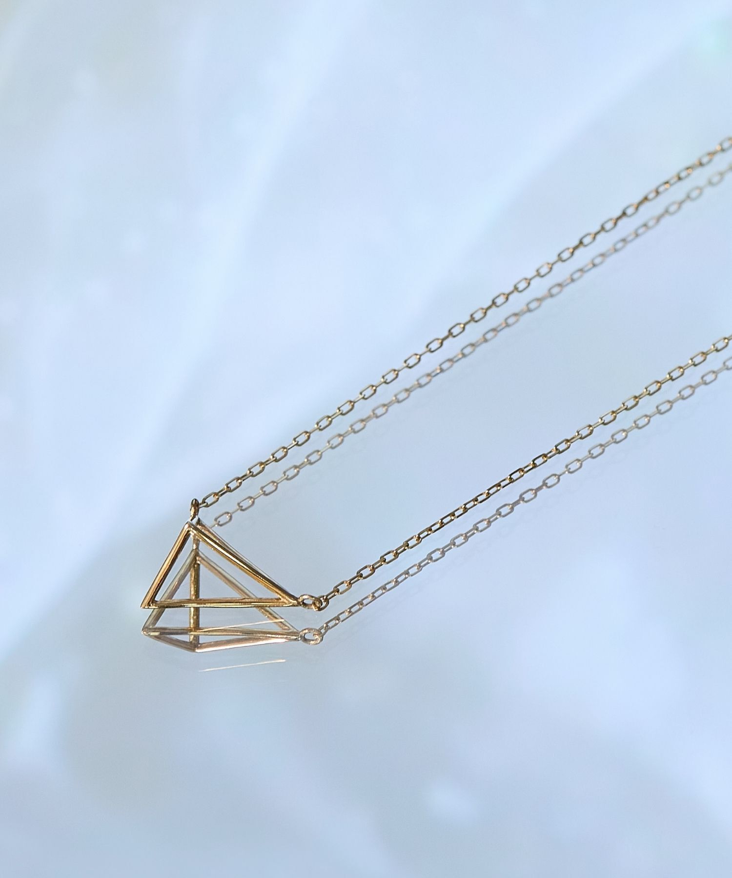 JUPITER「【K10】トライアングルデザインネックレス<全長40㎝(調節した時の長さ36.5㎝)>」|ネックレス|