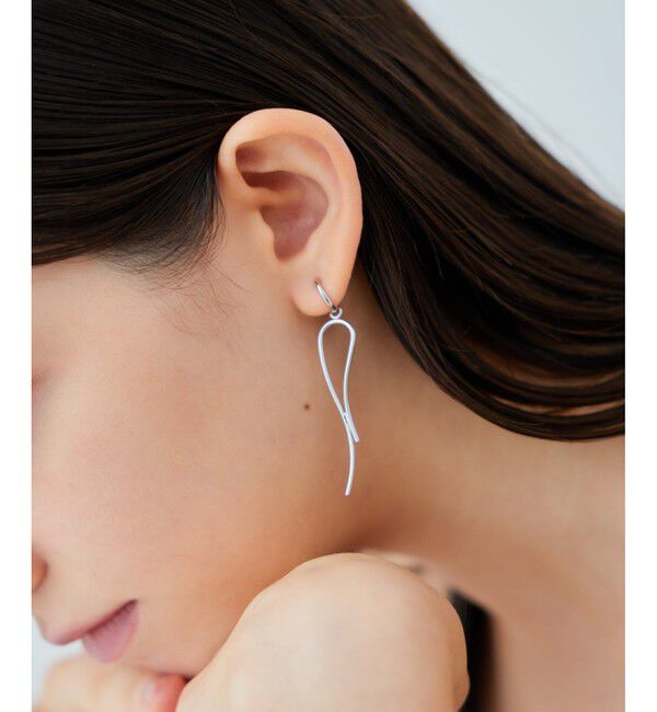 ete「カーヴィーライン イヤリング」|イヤリング|