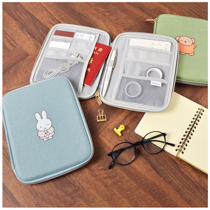 BACKYARD FAMILY「pgdesign ピージーデザイン キャラクター マルチポーチ 丸型 通販 ポーチ 小物入れ」|その他|