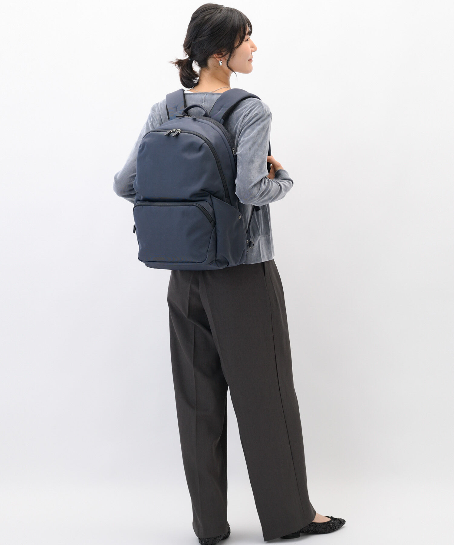  「W&.Day/Night ポッケスアプト ラウンドリュック B4サイズ 15.6インチPC収納 20222」|リュック|