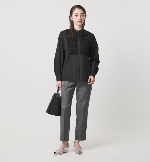 UNITED ARROWS「サテン エンブロイダリーフラワー シャツ ブラウス」|シャツ・ブラウス|