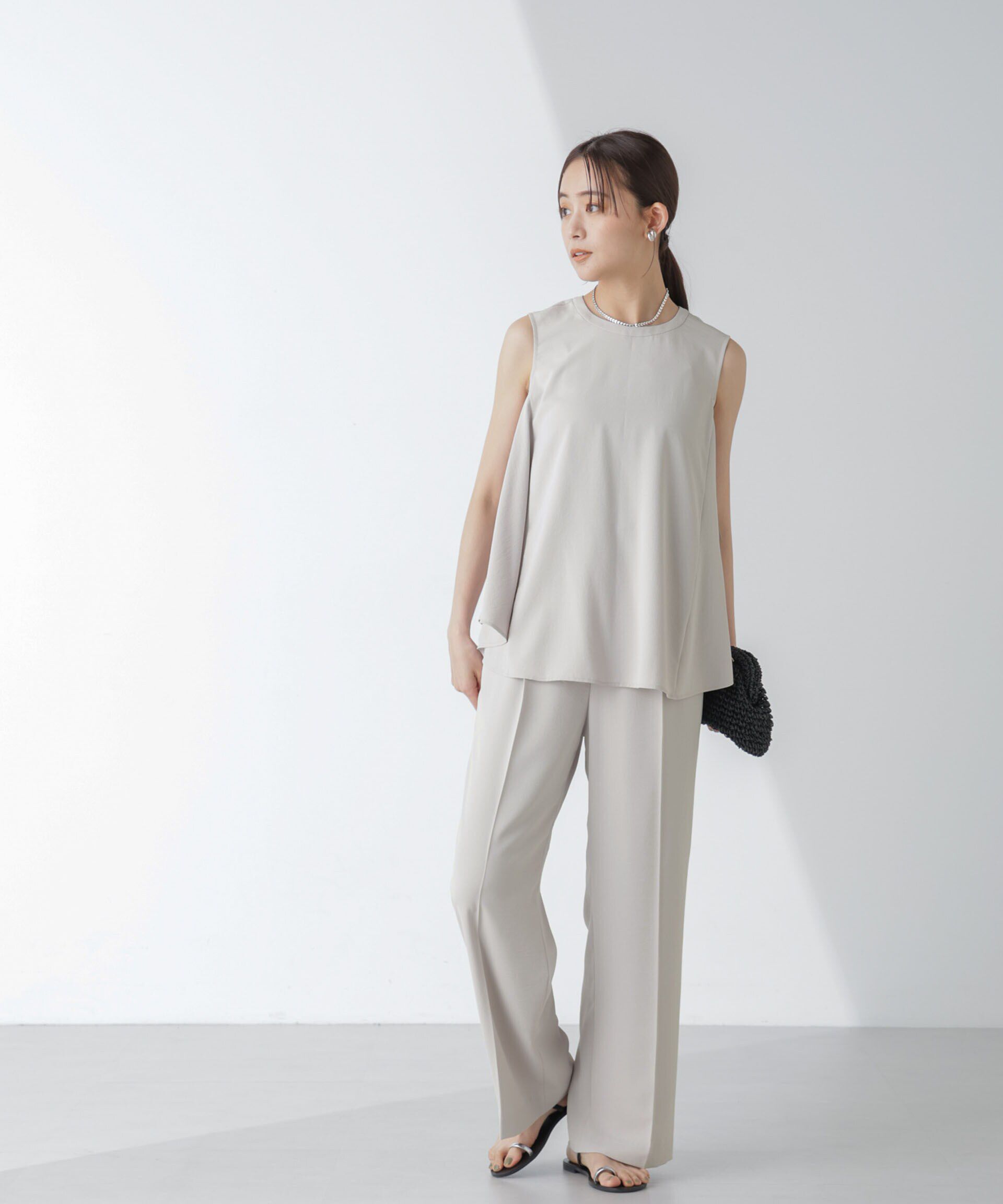 nano･universe「ｲｰｼﾞｰﾌｧﾝｸｼｮﾝ ｾﾝﾀｰﾌﾟﾚｽｾﾐﾜｲﾄﾞﾊﾟﾝﾂ(ｾｯ  」|チノ|