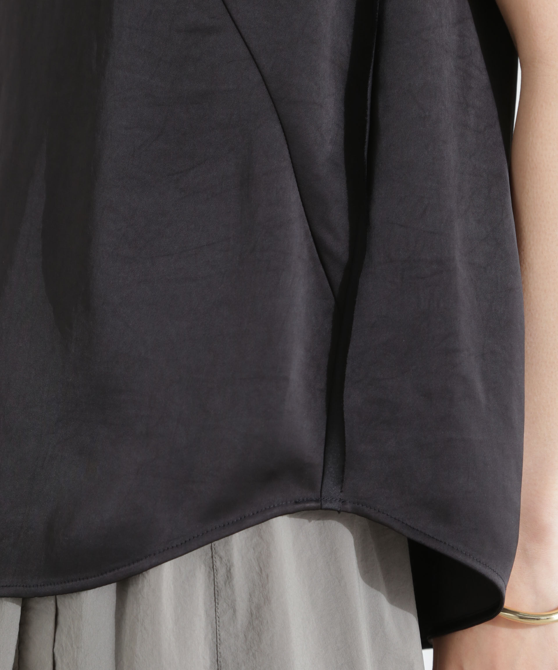 nano･universe「ダブルサテンノースリーブトップス」|シャツ・ブラウス|