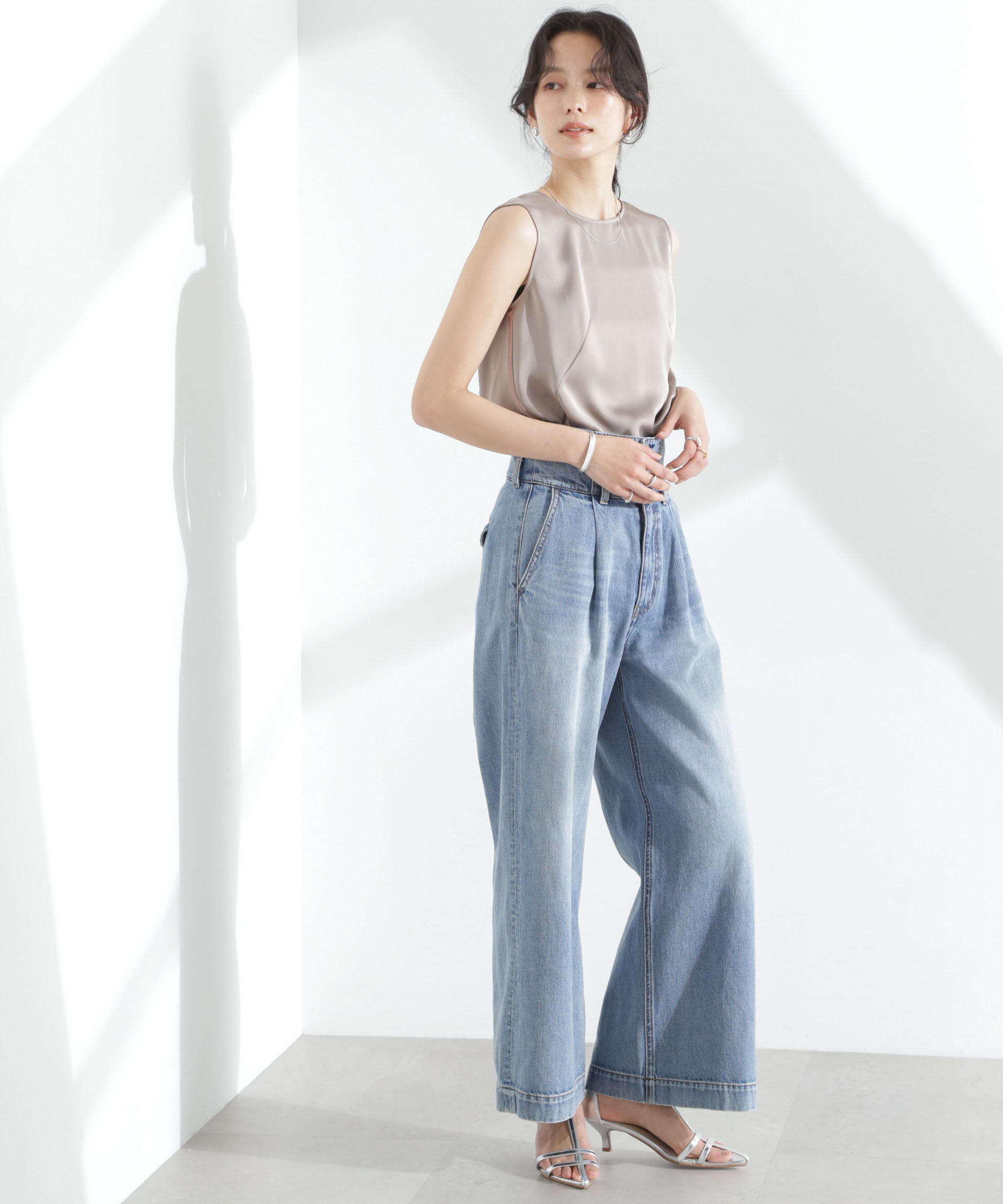 nano･universe「ダブルサテンノースリーブトップス」|シャツ・ブラウス|