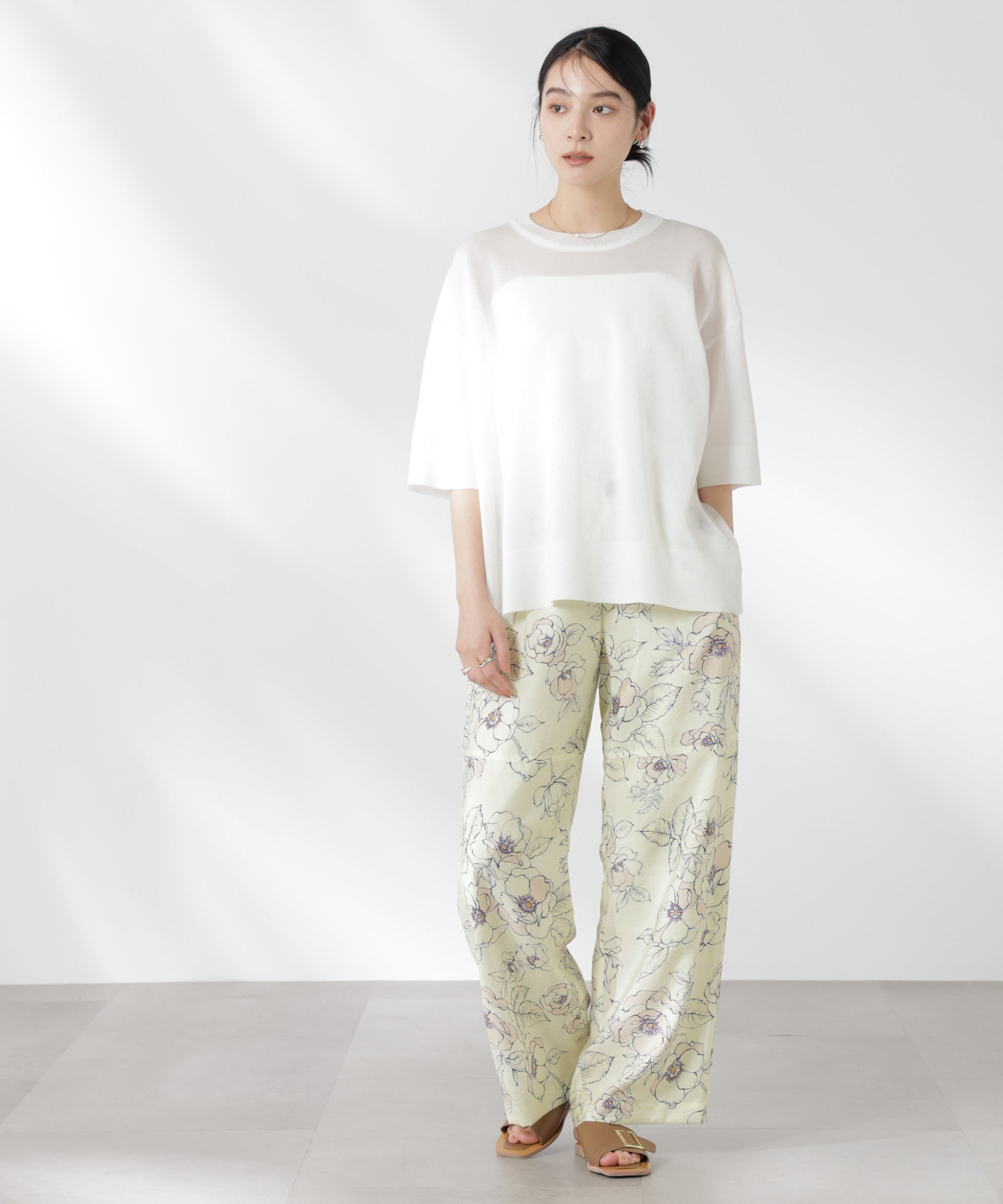 nano･universe「リラックスワイドパンツ」|チノ|